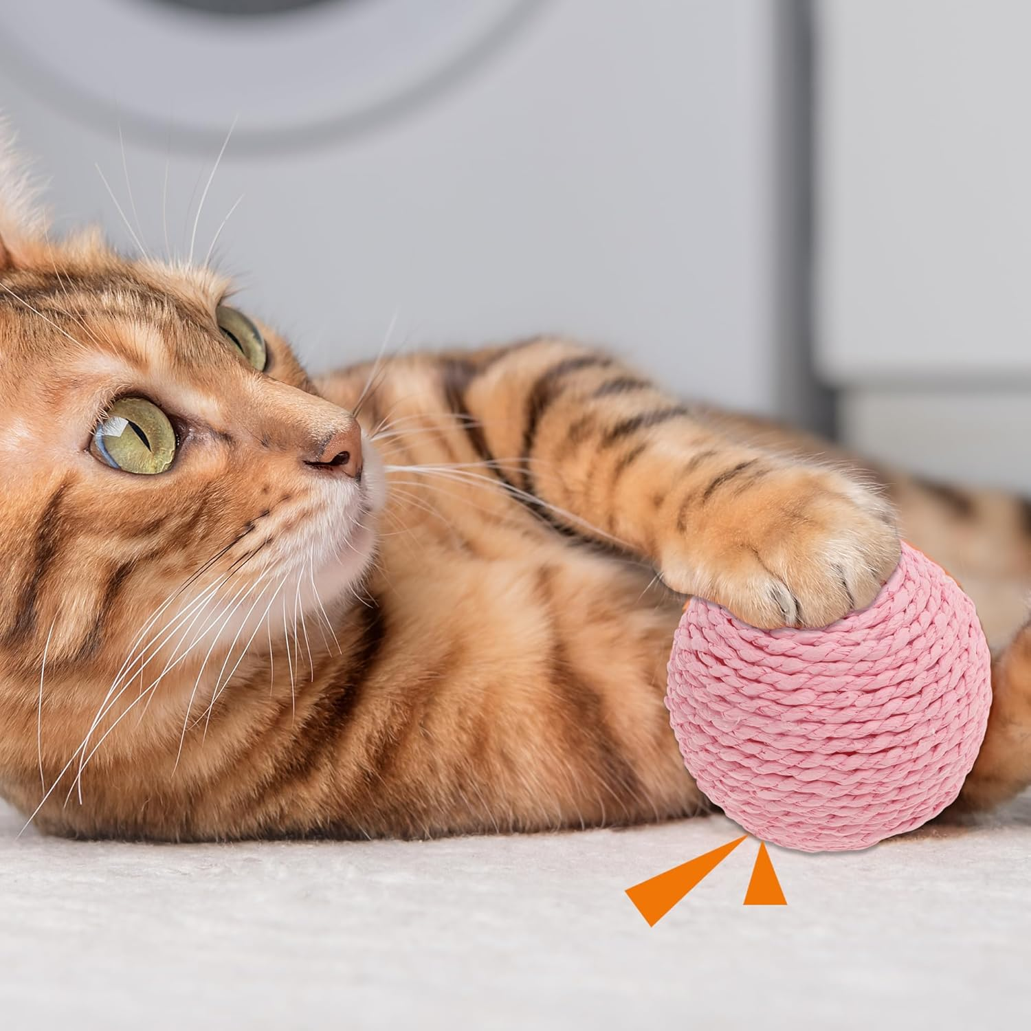 CAPASTEC Cat Playing Ball with Bell Indoors, Interactive Cat Balls for Playing and Fetch, Safety Dental Care Cat Chew Balls, Diameter 10 Cm, Pink image number 2