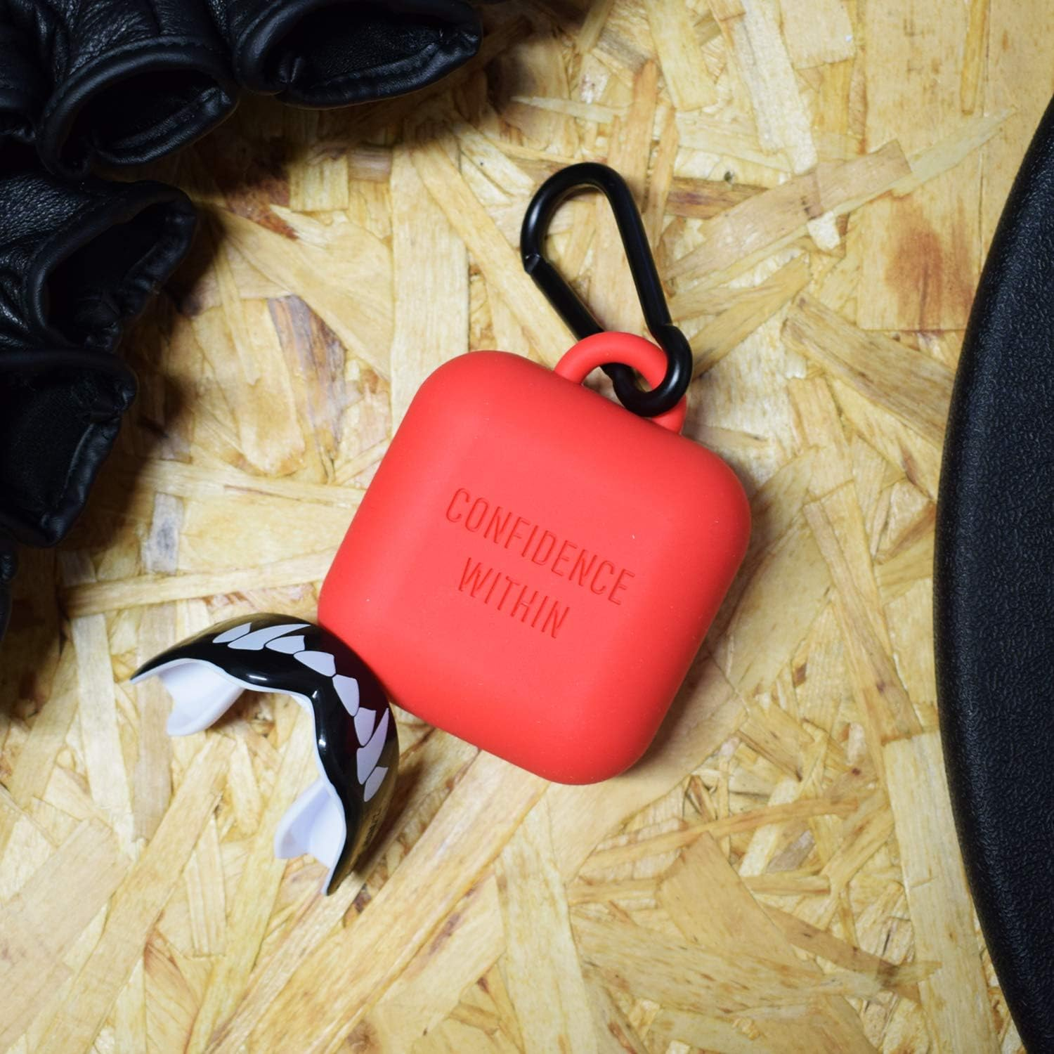 SAFEJAWZ Premium Mouthguard Case with Carabiner Clip. Unique Durable and Flexible Silicone Design to Keep Gum Shields Protected/Clean. Red, One Size. image number 4