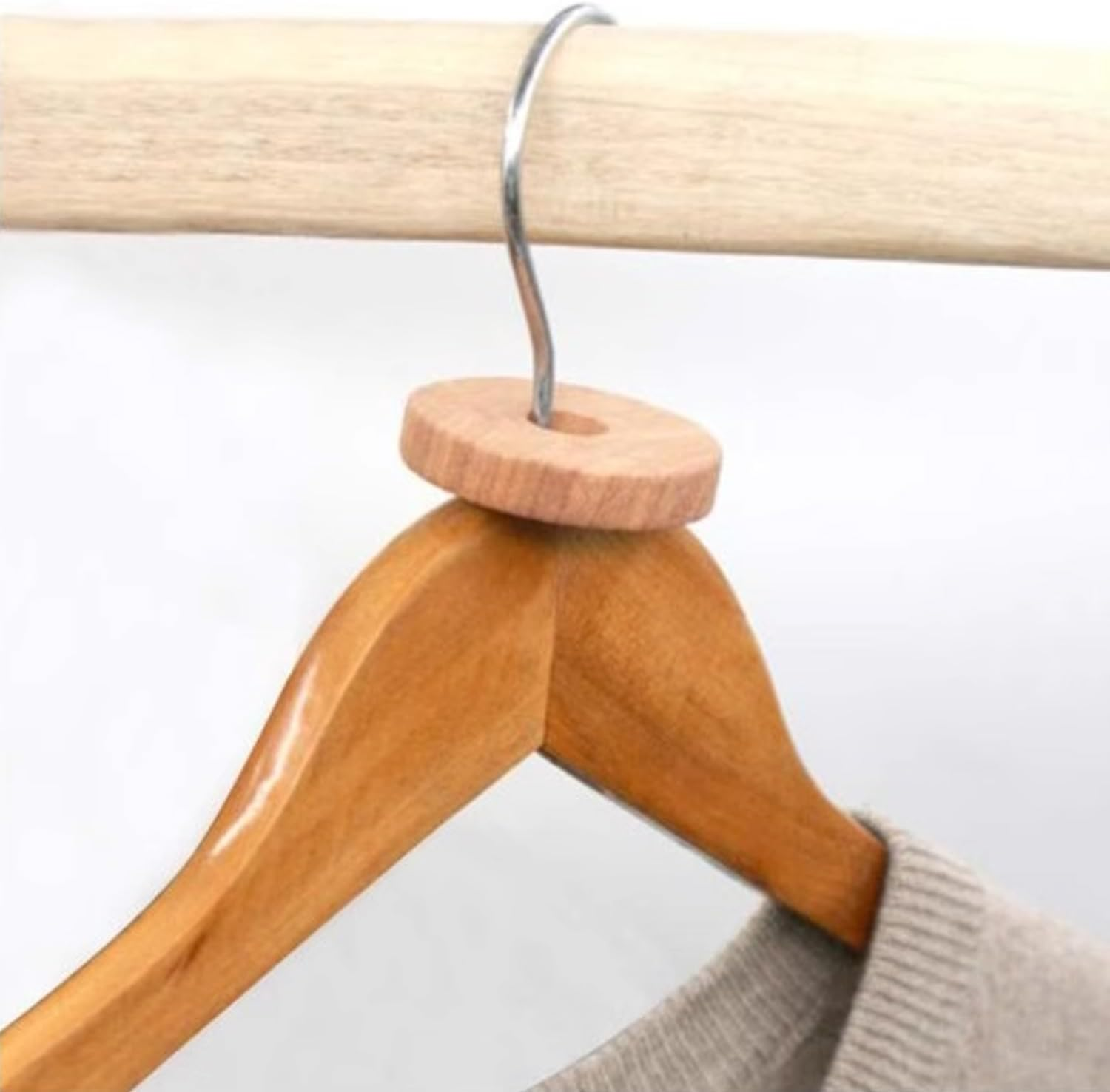 Yotsuba Cedar Rings, 12-Pack Cedar Rings for Clothes Storage - Natural Scented Insect Repellent for Moth Control - Easy to Hang on Hangers - Safe for Clothes, Linen, and Homes (Round Ring) image number 3