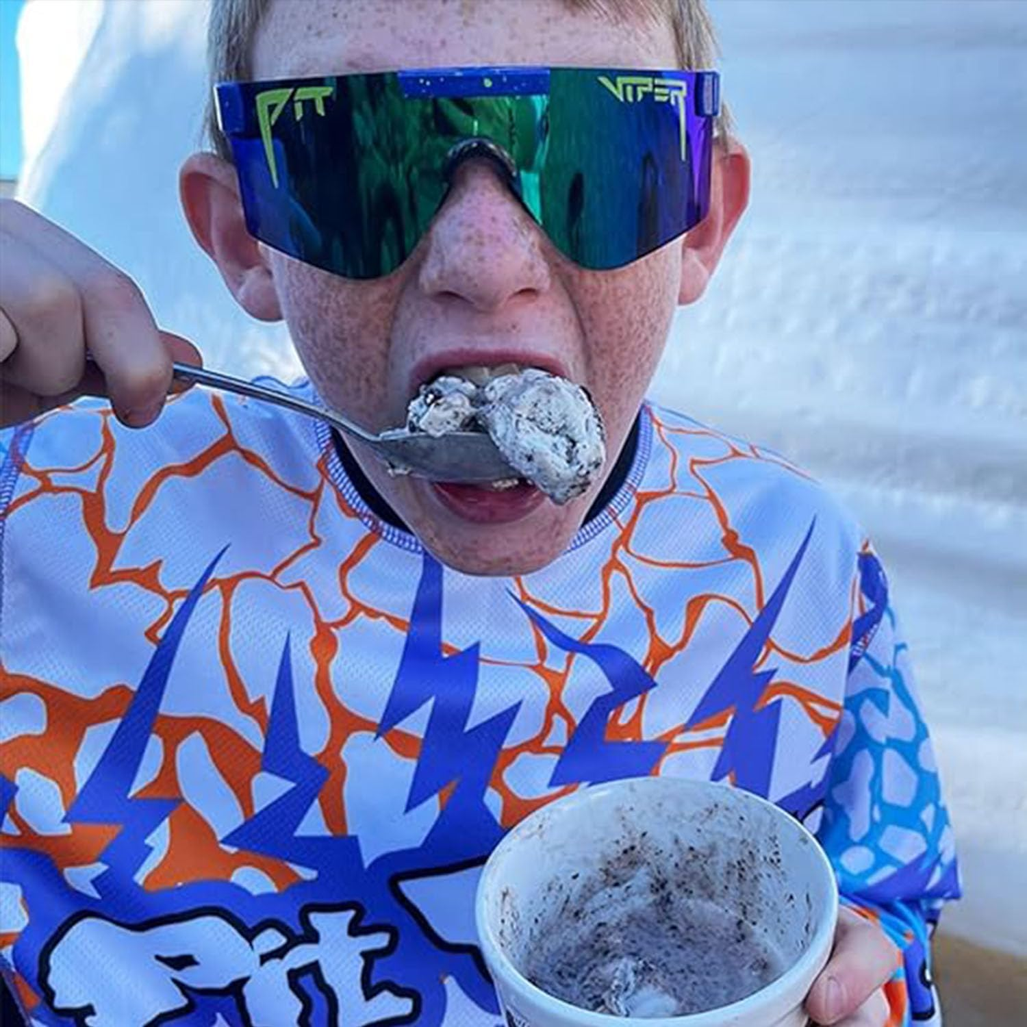 Polarized Sports Sunglasses Blue Lens Wide Fit Windproof Sports Eyewear Unisex Sports UV400 Goggles Outdoor Eyewear Ideal for Driving, Running Climbing Fishing and Golf image number 5