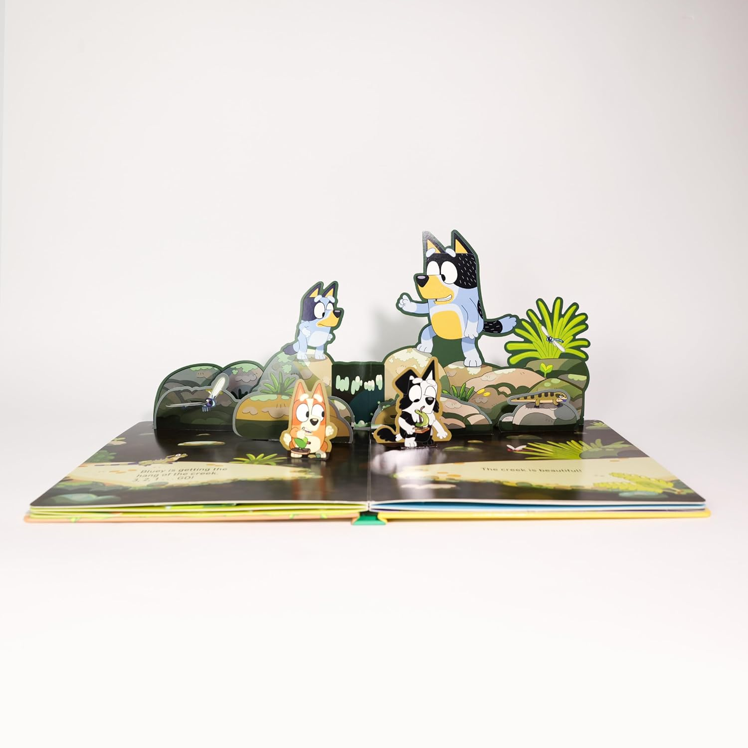 Bluey: Big Pop-Up Book: a Fun Pop-Up Adventure Full of Bluey Surprises! image number 5