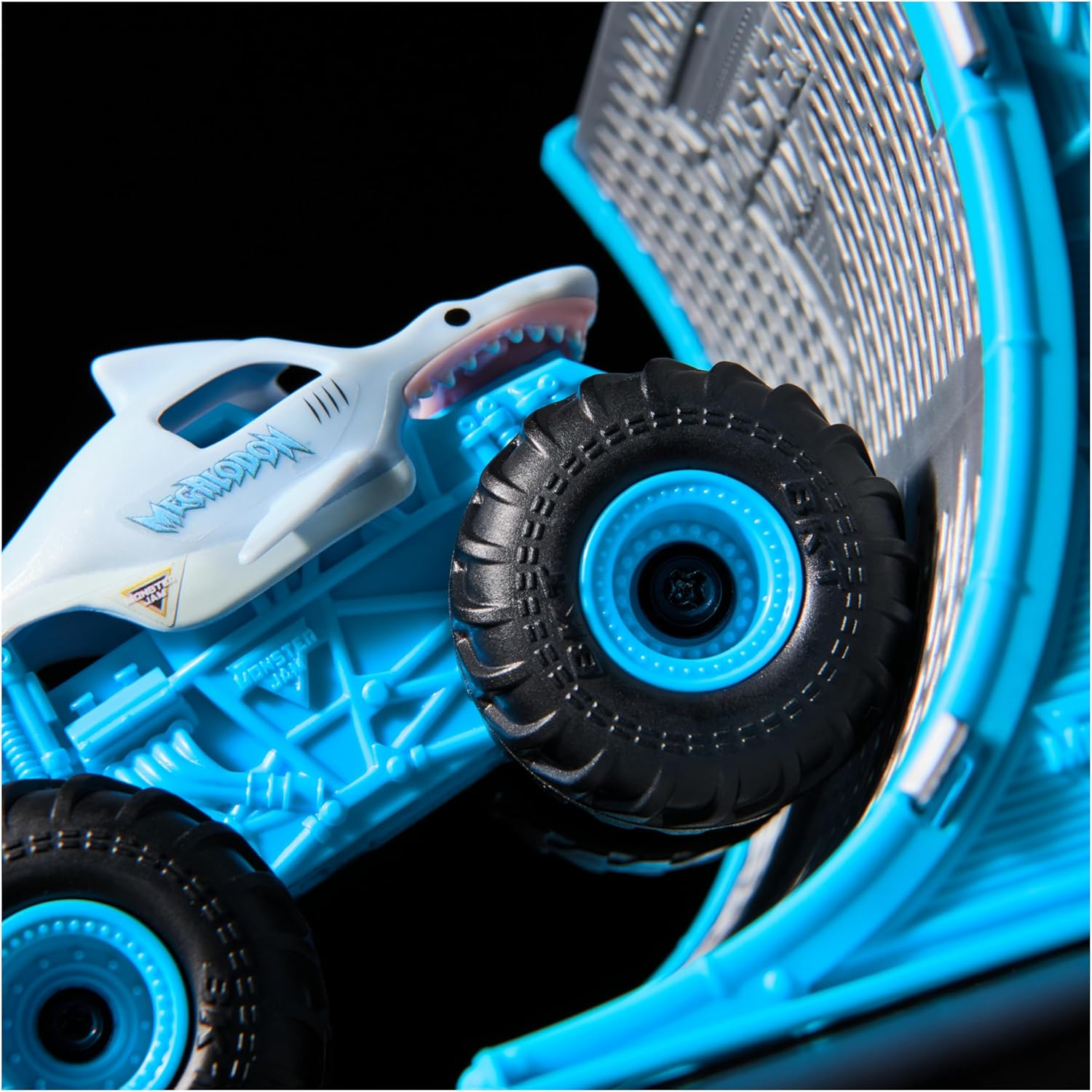 Monster Jam, Official Megalodon Remote Control Monster Truck with Ramp, Small 1:64 Scale RC Cars Kids Toys for Boys and Girls Ages 4 and Up image number 5