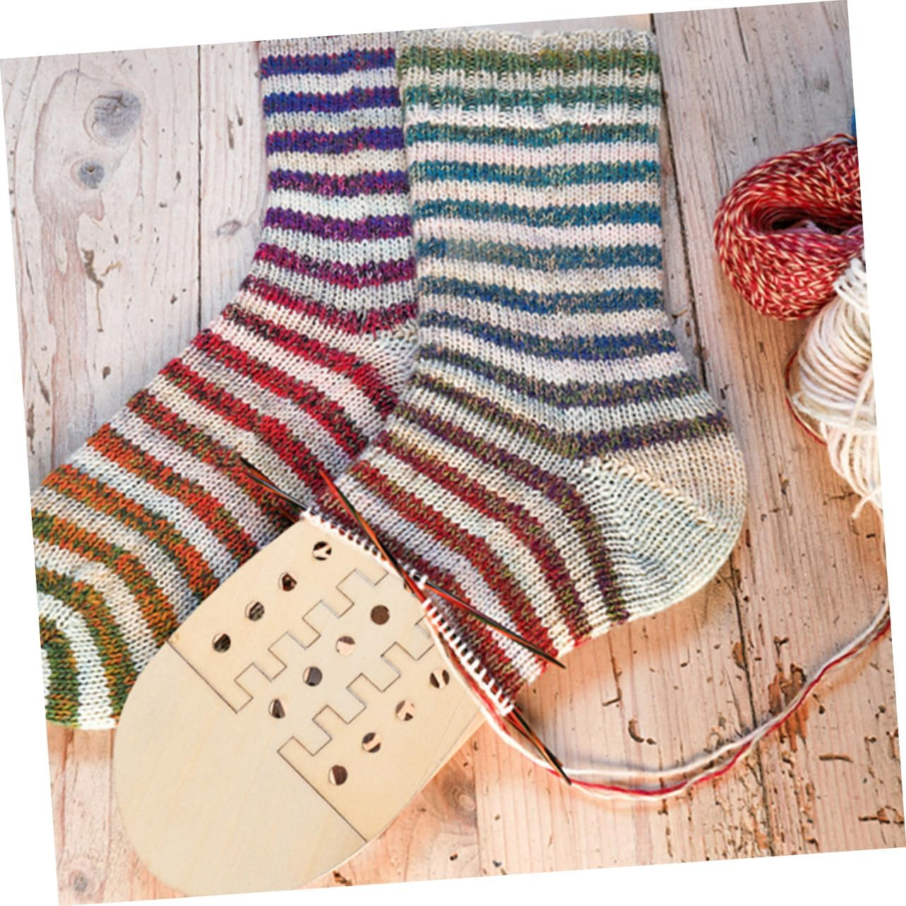 HOODANCOS 2Pairs Wooden Sock Blockers for Knitting DIY Sock Display Molds Smooth Surface Design for Shape Crafting Tool for Sock Weaving and Knitting Fun image number 2