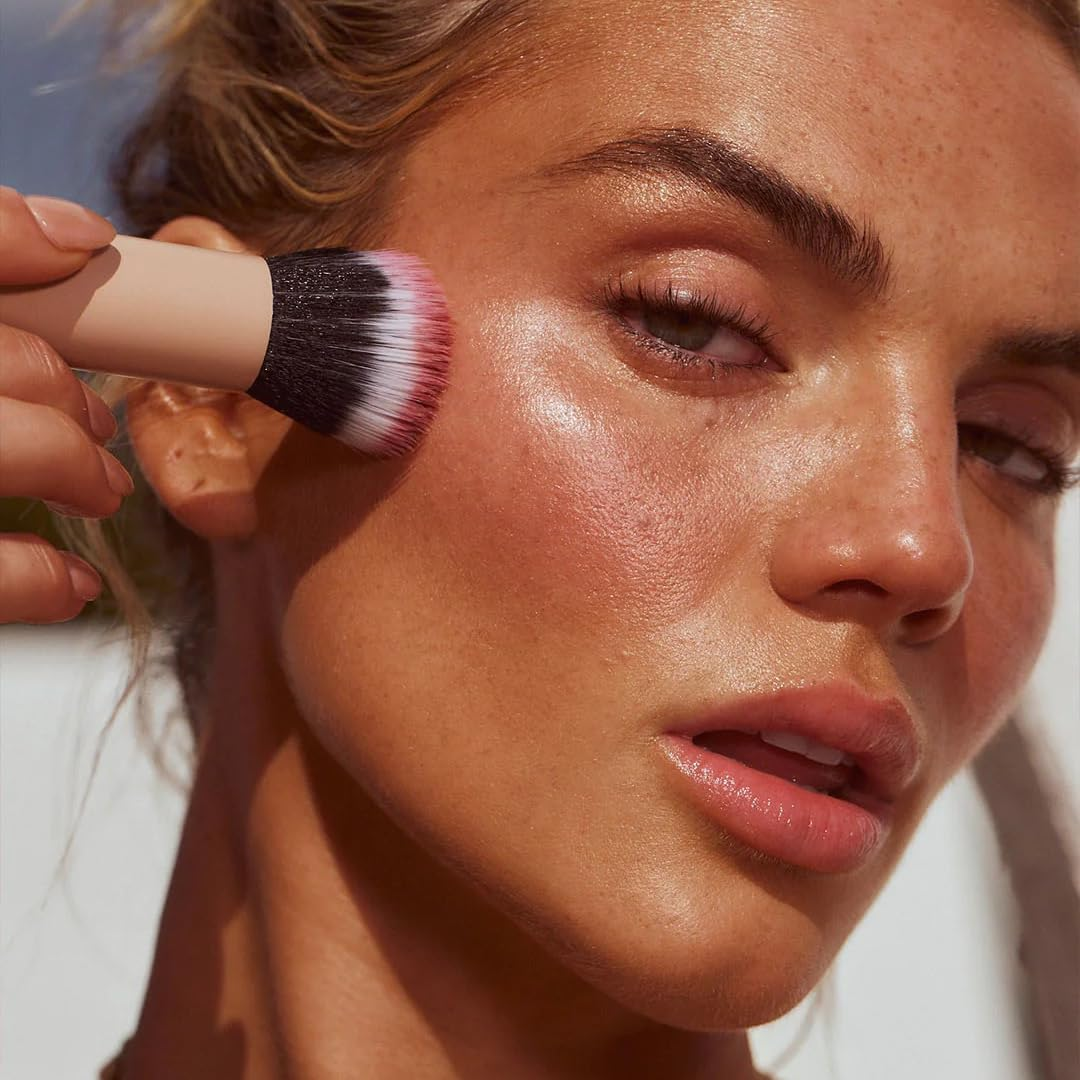 + Lux Unfiltered - Face Blending Brush for Makeup - Blush, Bronzer, Contour, and Foundation Brush for Liquids or Creams - for Buffing & Stiffiling - Vegan & Cruelty Free Synthetic Bristles