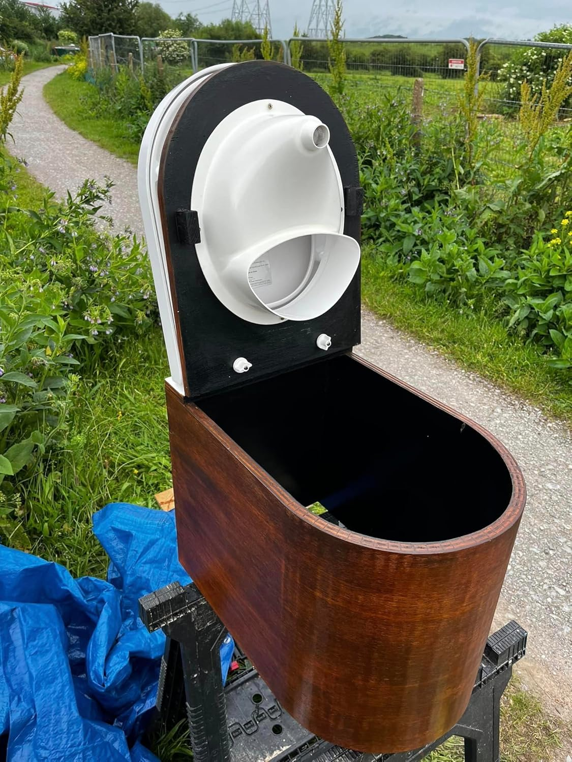 Free Range Designs Urine Separator | Complete Urine Diverter for Compost Toilets | White | Made in UK image number 3