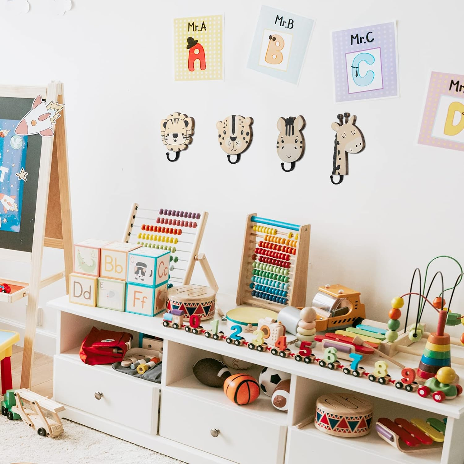 Qunclay 4 Pcs Safari Animal Decorative Wall Hooks Kids Wooden Jungle Baby Nursery Hooks Cute Towel Hanger for Childs Nursery Bathroom Bedroom Home Decor(Safari Animal) image number 6