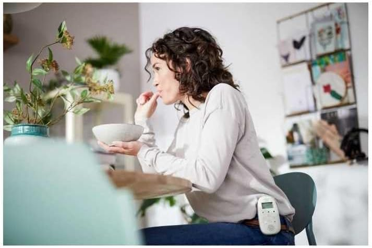 Philips &lrm;Avent Audio Baby Monitor DECT Technology, Eco Mode, Intercom Function, Sleep and Night Songs, Temperature Sensor, Maximum Range, White (Model SCD713/26) image number 3