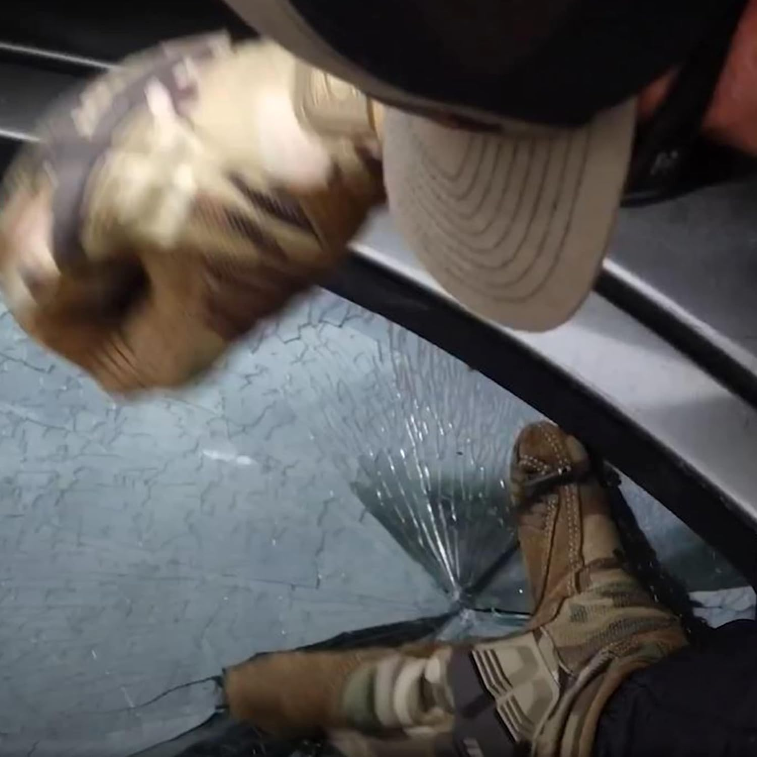 Bracelet Car Window Breaker Wrist Strap, Vehicle Emergency Rescue Tool with Tungsten Bead & Handcuff Key (AHK3) for Shattering Tempered Safety Glass image number 4