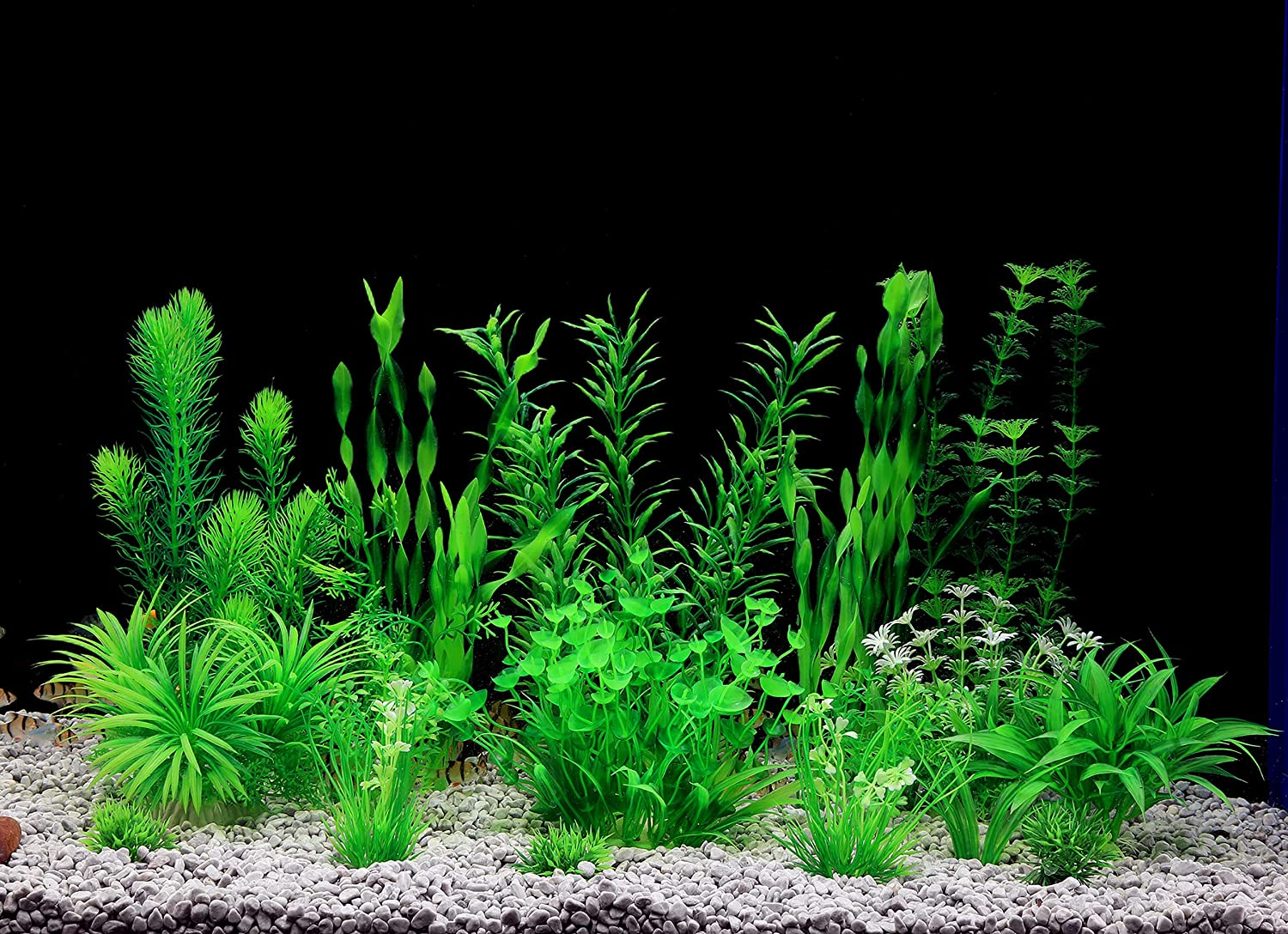 Mylifeunit Aquarium Plants, 20 Pack Artificial Fish Tank Plants for Aquarium Decorations (Green) image number 1