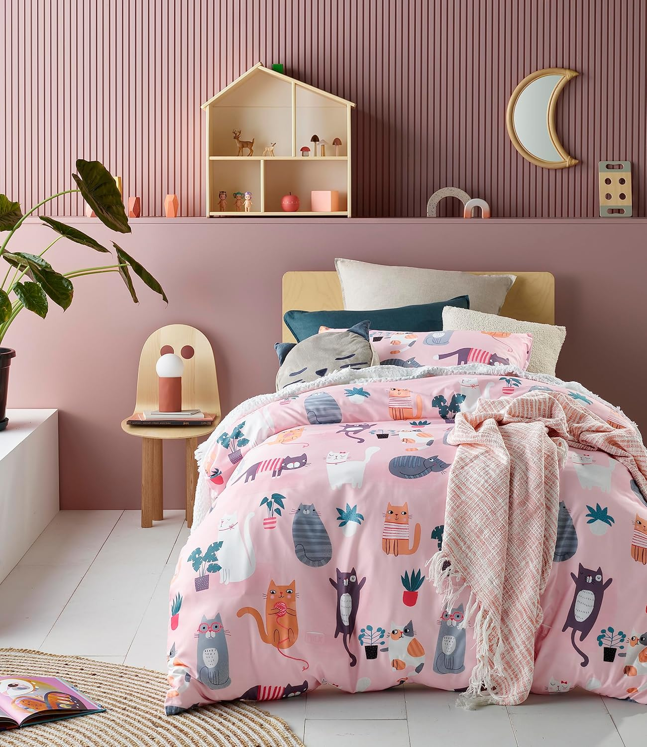 Miaow Glow in the Dark Quilt Cover Set - Single Bed image number 1