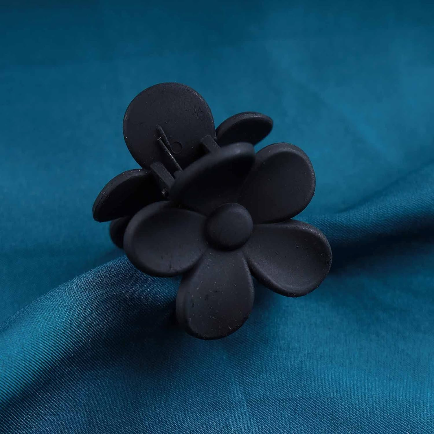 Yheakne Vintage Flower Hair Claw Clip Black Hair Claw Clip Flower Hair Holder Strong Pine Hair Clip No Slip Hair Catch Barrette Decorative Hair Accessories for Women and Girls image number 5