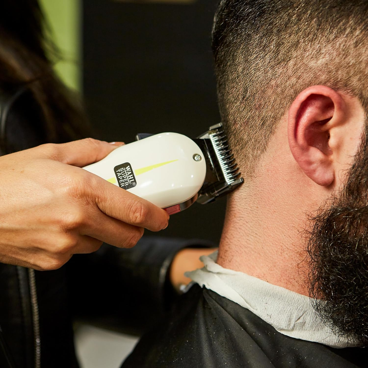 Wahl Professional Super Taper Corded Hair Trimmer with Bonus Wahl White Bag image number 3