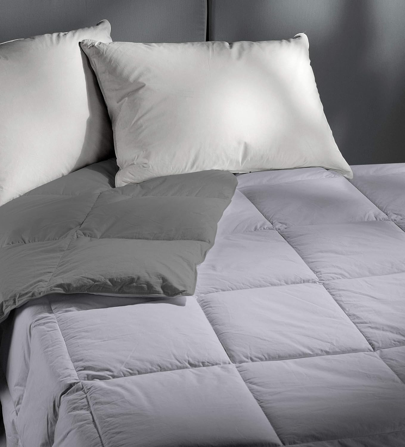 Italian Bed Linen Romantic Summer Quilt in Doubleface Plain Colour, Champagne/Silver, 170X260Cm
