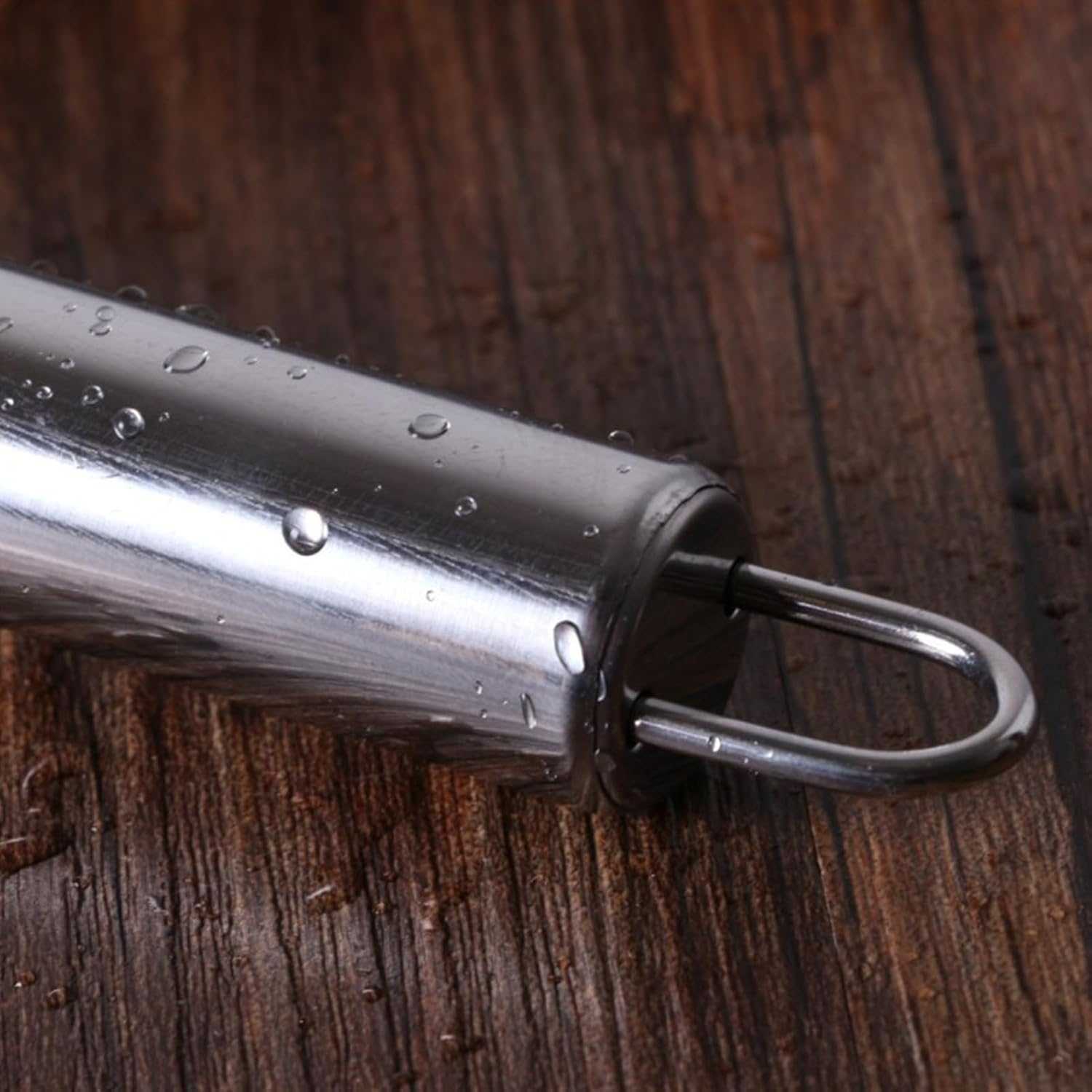 Manual Garlic Press, Stainless Steel Erosion Proof Curved Garlic Mincer, Easy to Squeeze and Wash, Kitchen Tool with Ergonomic Handle for Home, Any Kitchen Without