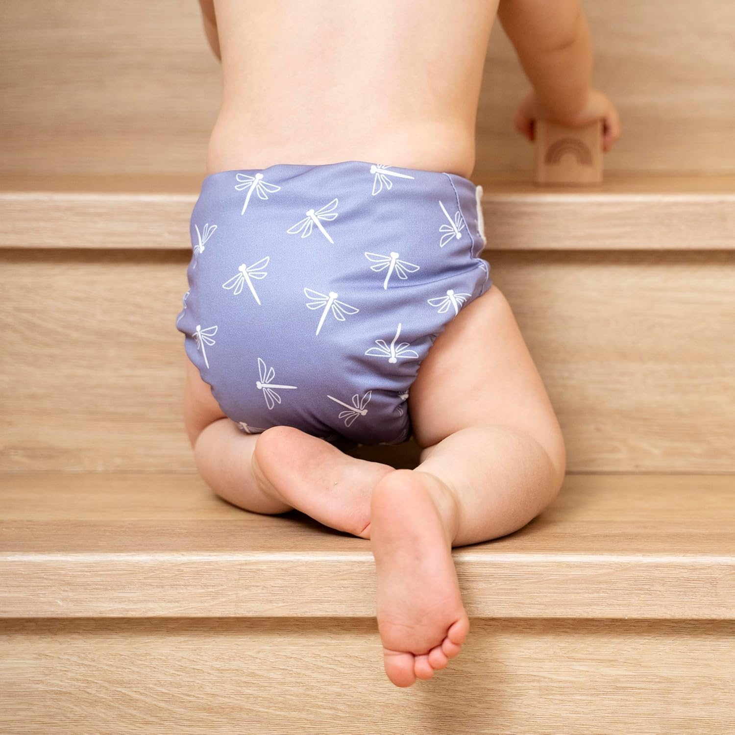 Tooshies Reusable Cloth Nappies, 4 Pack + Tooshies Aloe Vera & Chamomile Eco Wipes, 1120 Pack image number 3