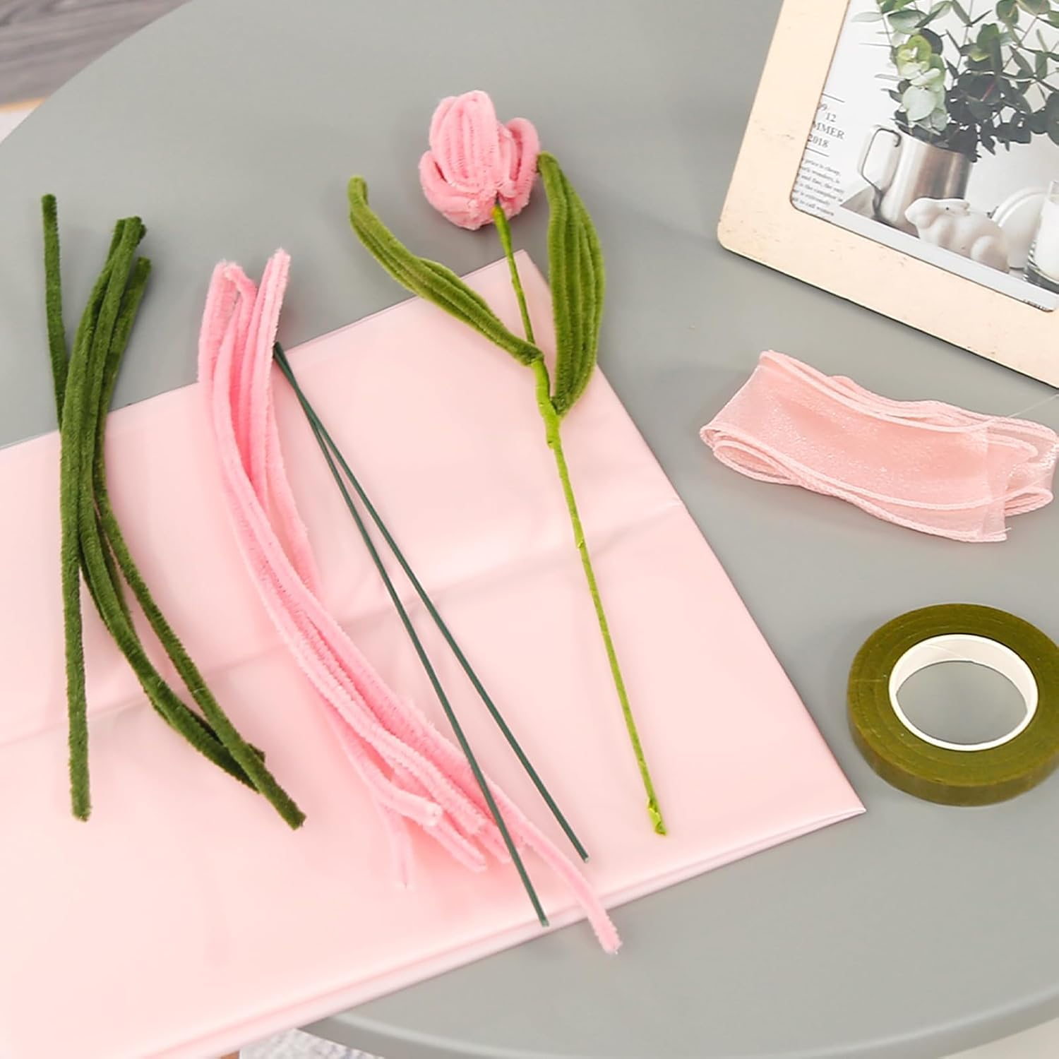 200 Pieces Pipe Cleaners Craft Supplies DIY Chenille Stems Tulip Bouquet Kit Craft Supplies Bulk for DIY Art and Craft Projects Creative Gift Wrapping Party Decorations image number 1