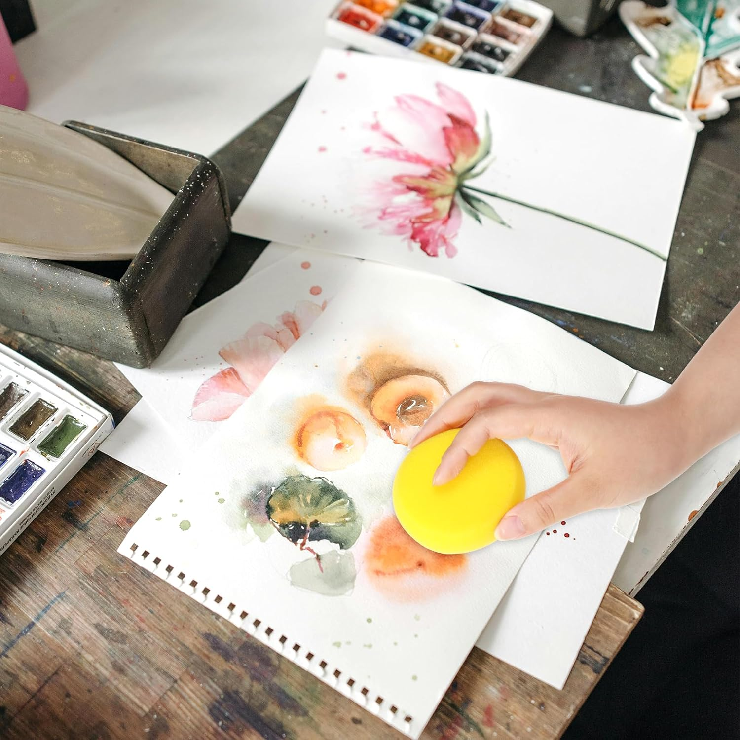 Paint Sponge, 12 Pcs Yellow round Painting Sponges 3 Inch Artist Pottery Sponge Applicator Watercolor Sponges for Face Painting Pottery Art Crafts Ceramics