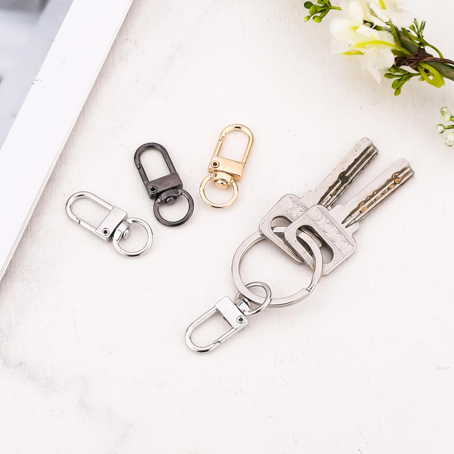 40Pcs Lobster Claw Clasps, Zinc Alloy Swivel Snap Hooks Metal Keychain Clip Swivel Key Chains Rings Connector for Jewelry Keychains DIY Arts Crafts Making