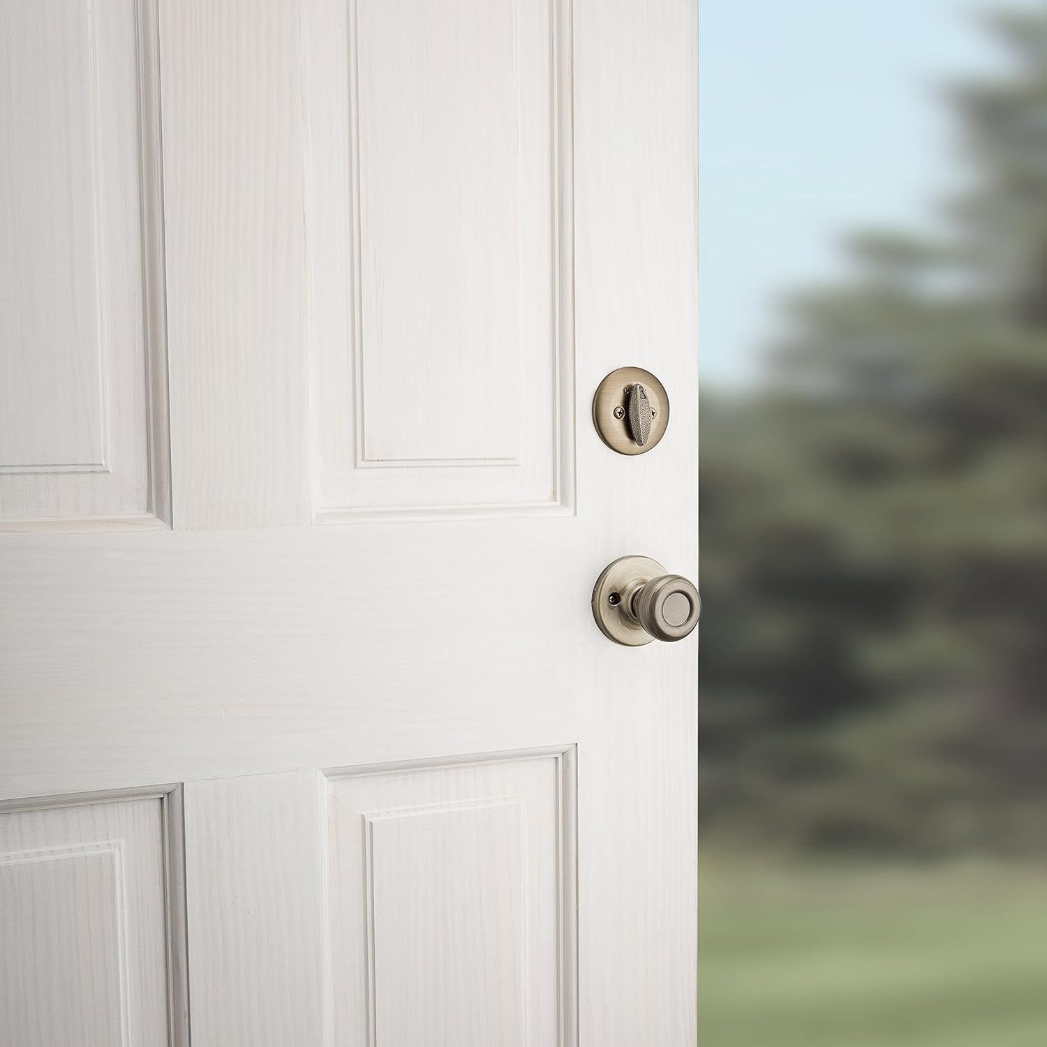 Kwikset Belleview Single Cylinder Handleset W/Tylo Knob Featuring Smartkey in Antique Brass image number 1