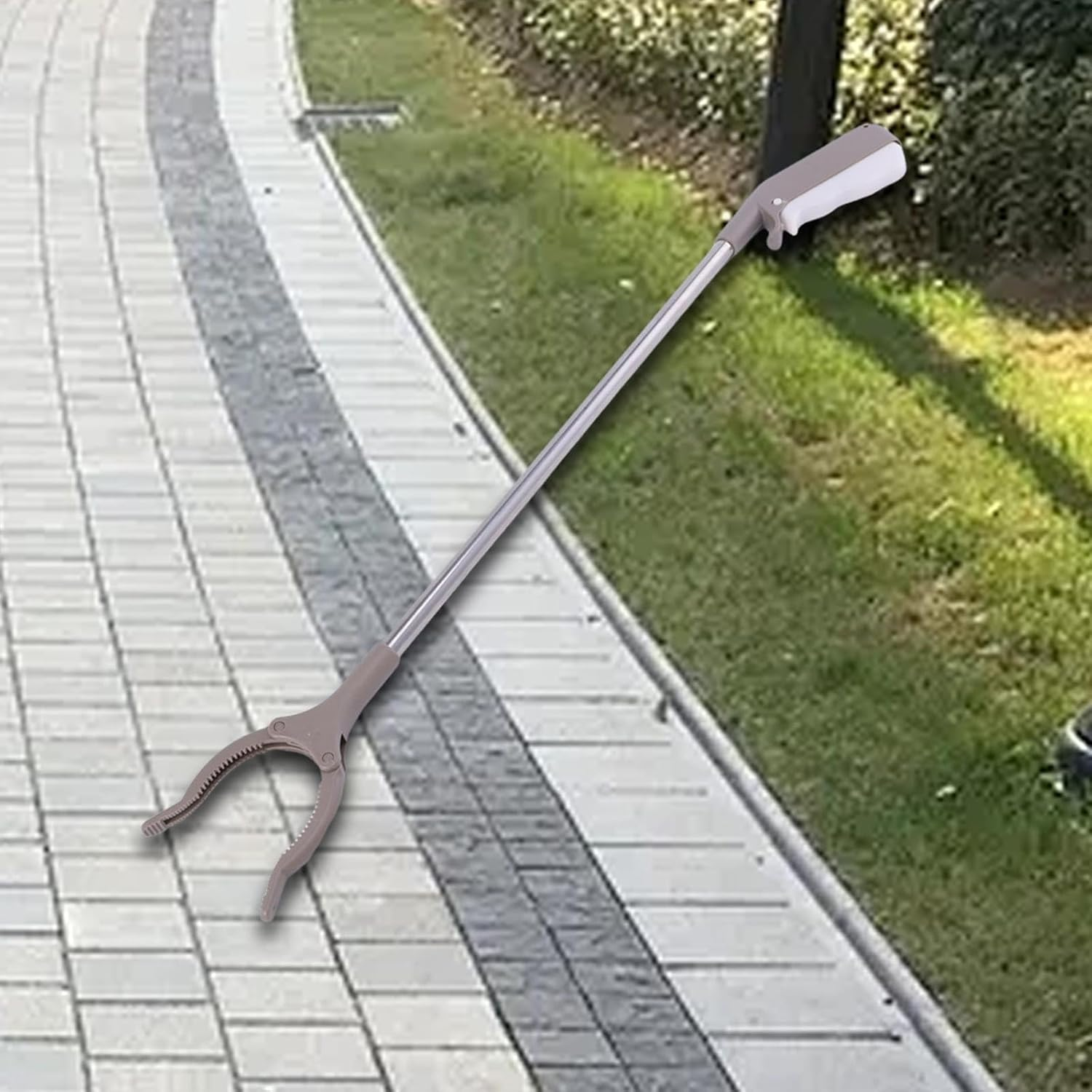 TENOL Grabber Reacher Tool Reacher Grabber Lightweight Pickup Tool Heavy Duty Pick up Stick Grabbers for Elderly Seniors Cleaner image number 5