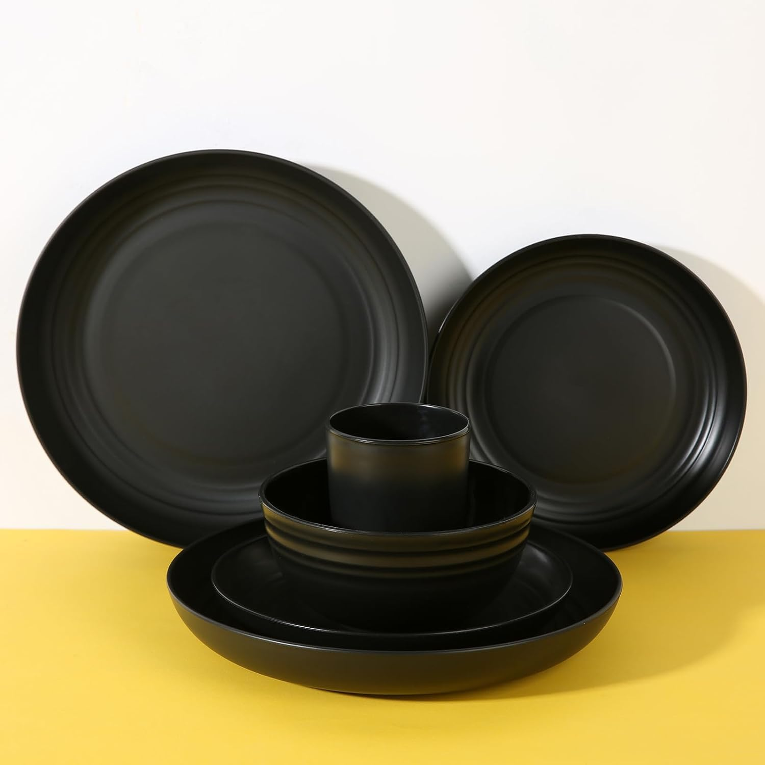 32Pcs Black Straw Dinnerware Set, Plastic Reusable Plates, Wheat Straw Plates and Bowls Set, Dish Set for 8, Microwave Safe image number 6