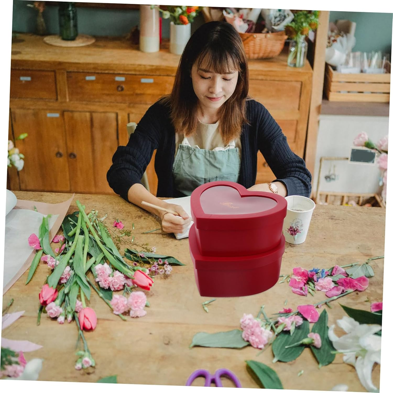 VALICLUD 2Pcs Red Heart Shaped Boxes with Window Versatile Present Holder for Flowers Perfumes Makeup for Valentine Day Weddings Special Occasions - Black image number 6