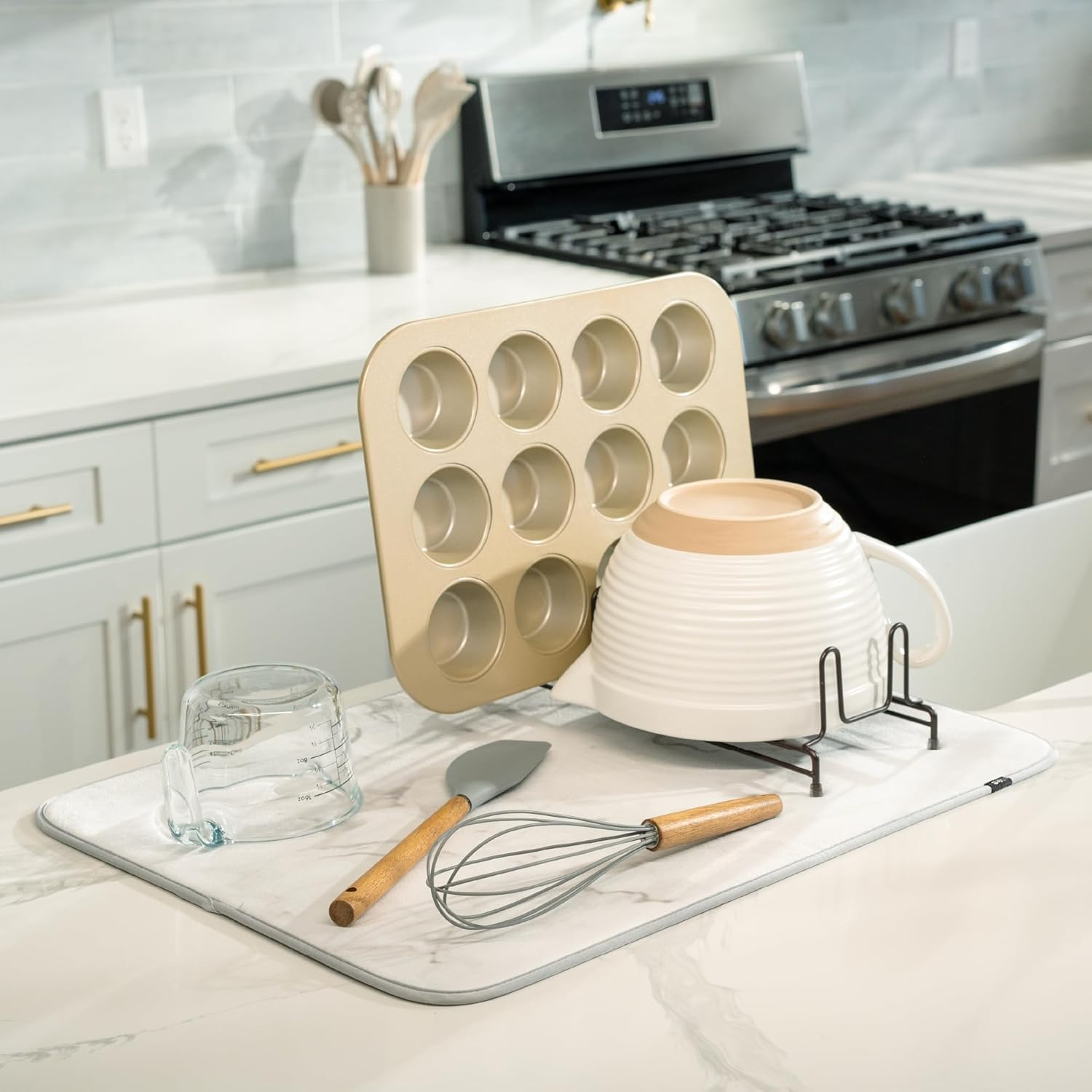 S&T INC. Dish Drying Mat XL, 18&rdquo; X 24&rdquo;, Absorbent Microfiber Kitchen Counter Mat, Dish Drying Pad for Dishes, Utensils, Pots and Pans, Extra Large, Grey Stone image number 2