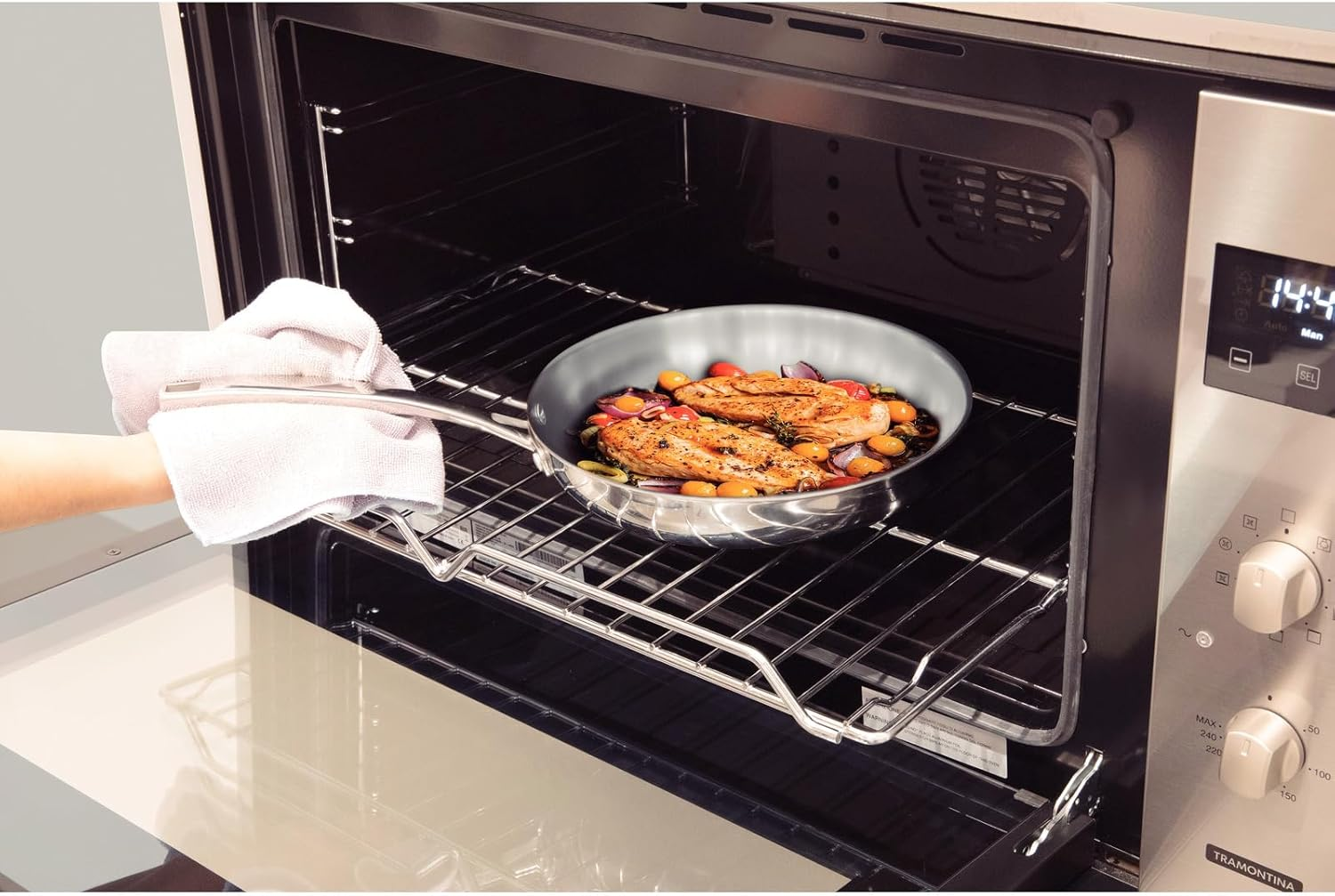 Tramontina Grano Stainless Steel Shallow Frying Pan with Tri-Ply Body, 20 Cm Diameter image number 3