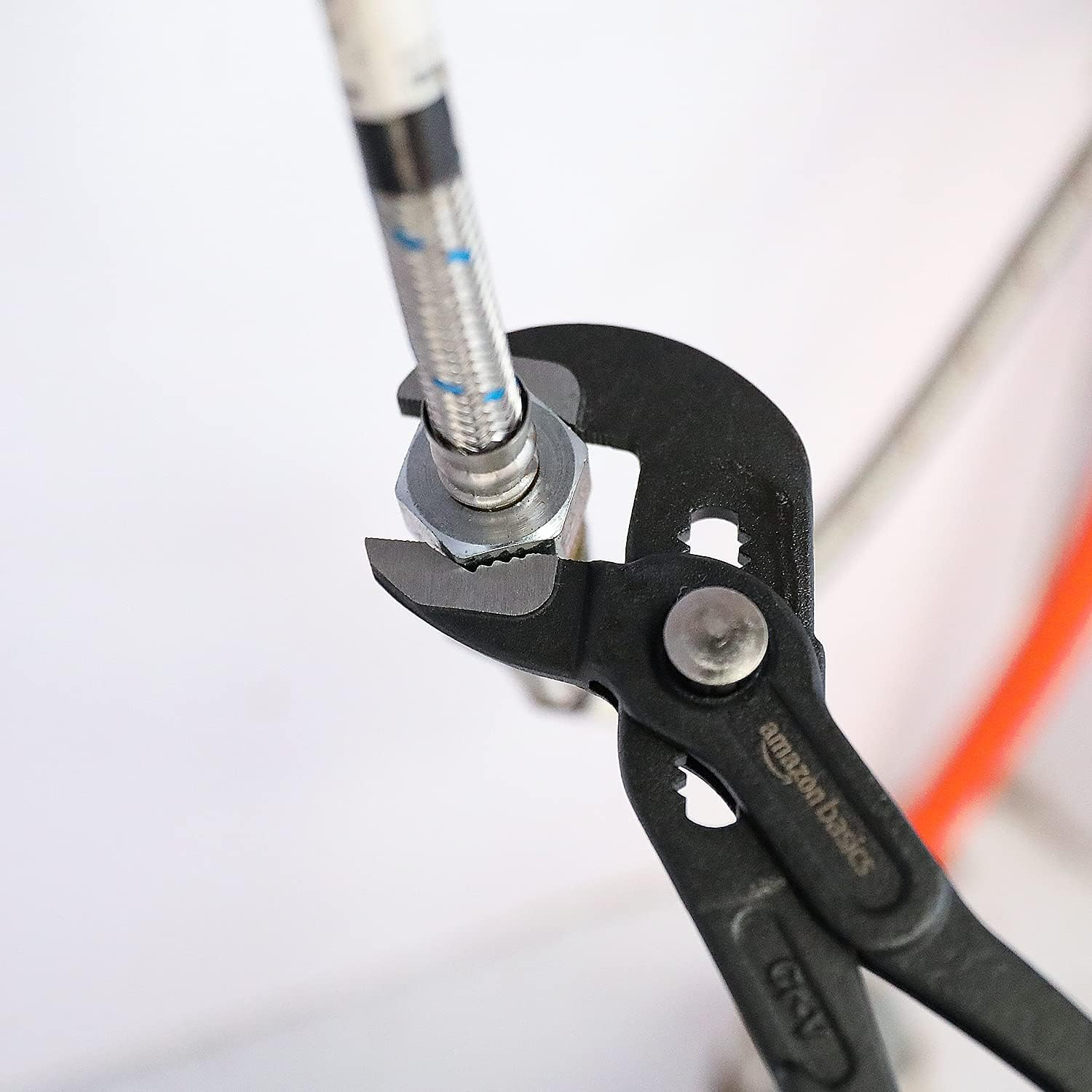 Amazon Basics 3-Piece Quick Release Groove Joint Pliers Set - Drop Forged Chrome Vanadium Steel, Includes 17.78Cm,25.4Cm, and 30.48Cm