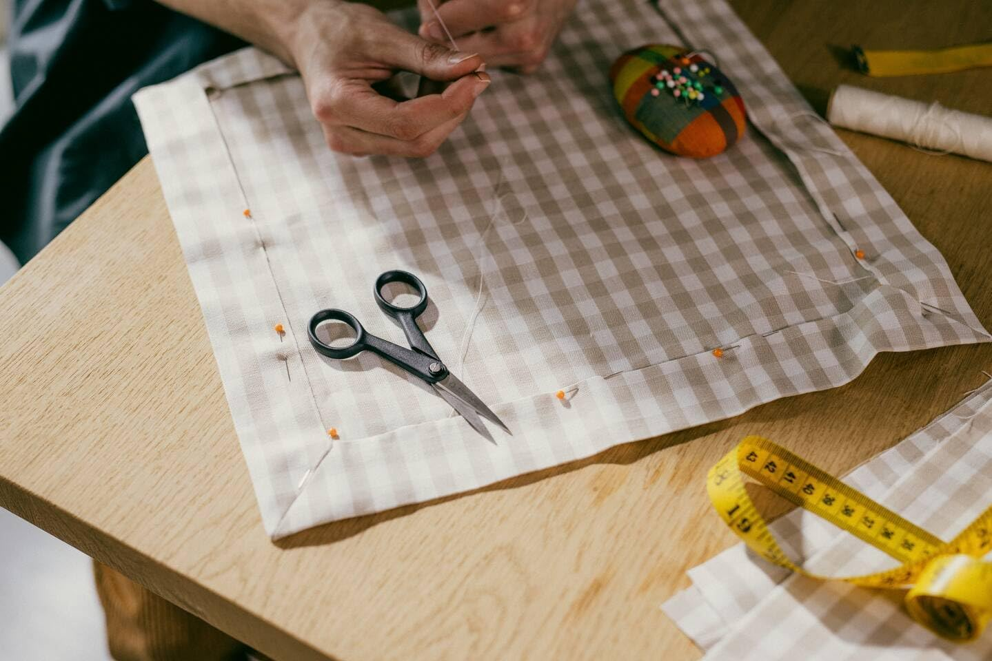 Fiskars Renew 1074541 Handicraft Scissors, Length: 12.4 Cm, Recycled Stainless Steel/Recycled Plastic, Functional Shape, Black