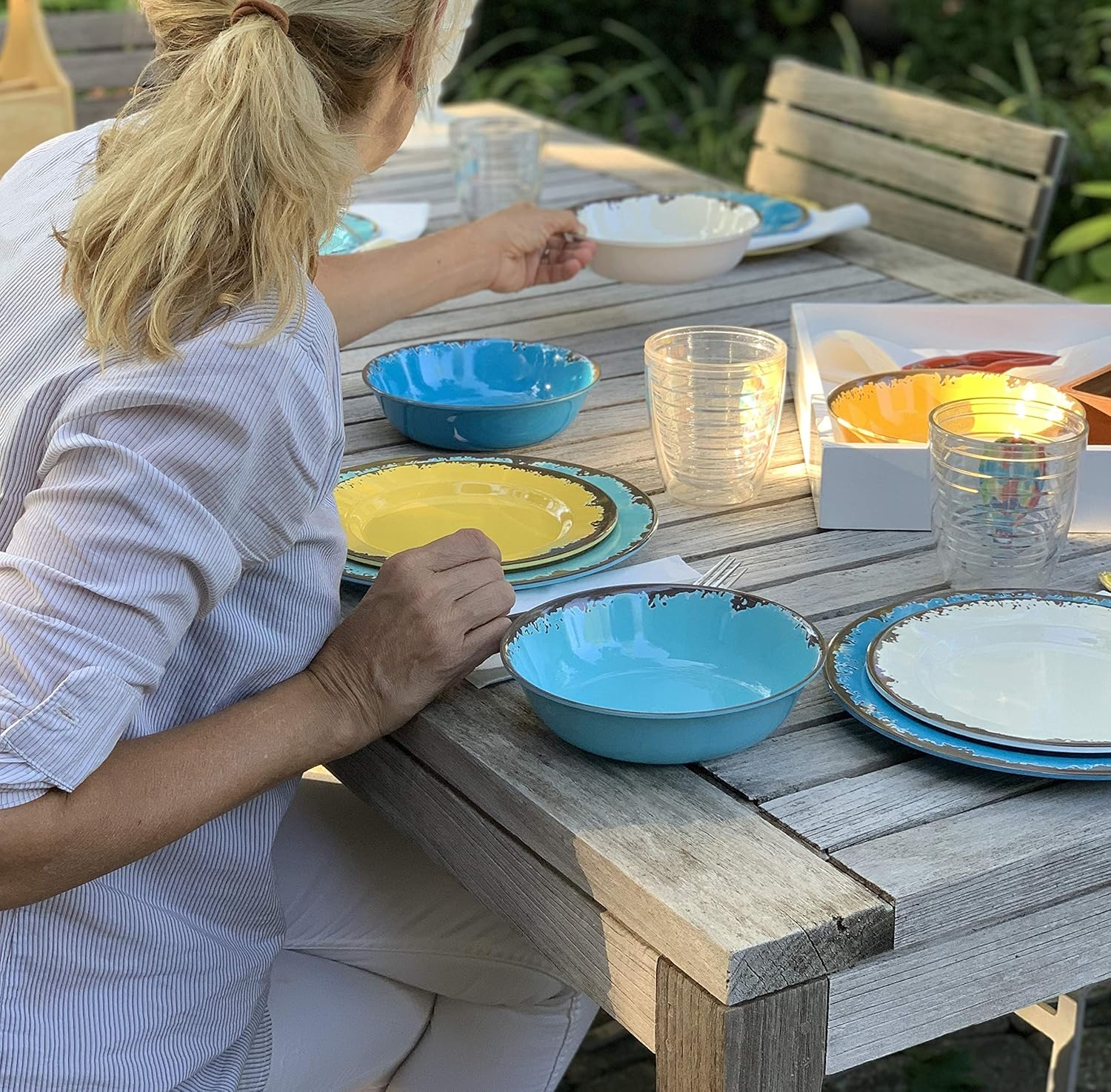 Fox Run Melamine Dinnerware Set, Set for 4, Multicolor Outdoor Dishes image number 6