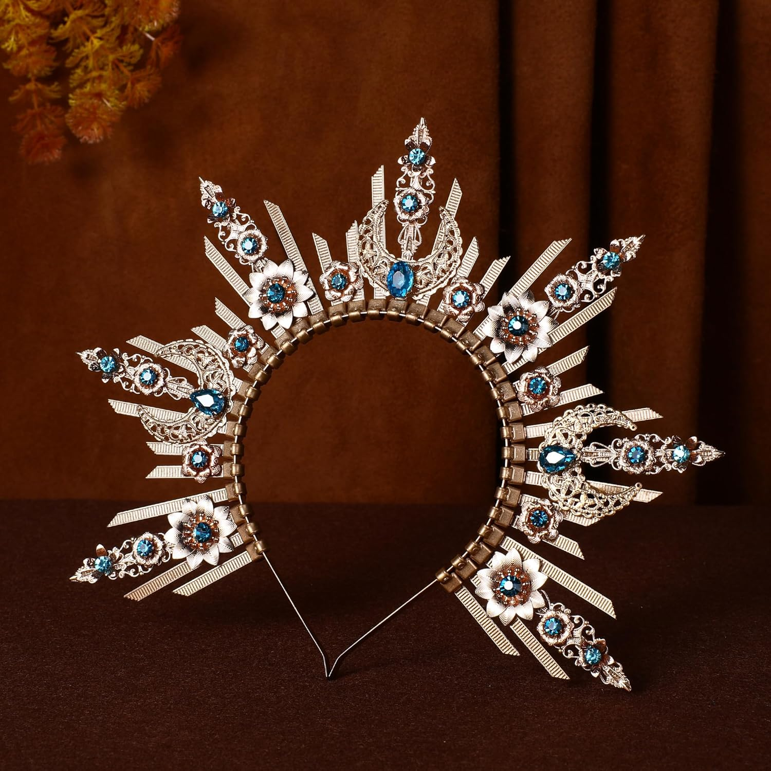 Partyforu Golden Goddess Halo Crown - Vintage Headband for Women Witch Costume Accessories Renaissance Cosplay image number 4