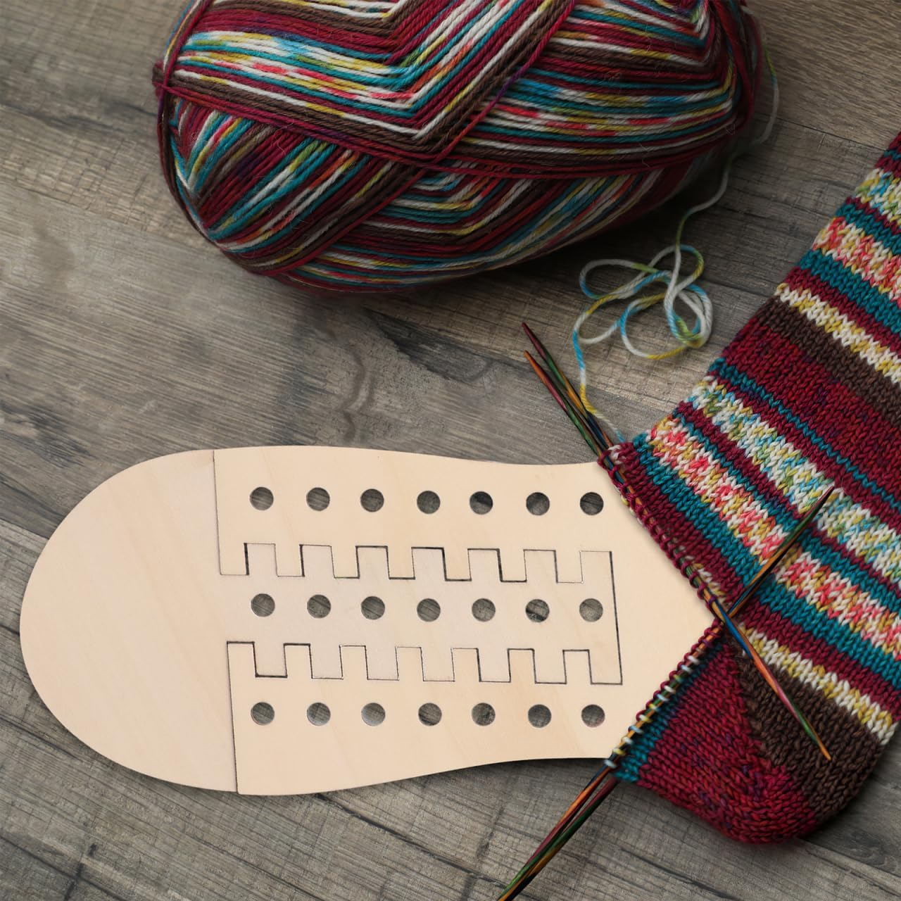 Operitacx DIY Knitting Molds 2 Pieces Wooden Sock Blockers for Sock Blocking Display image number 4