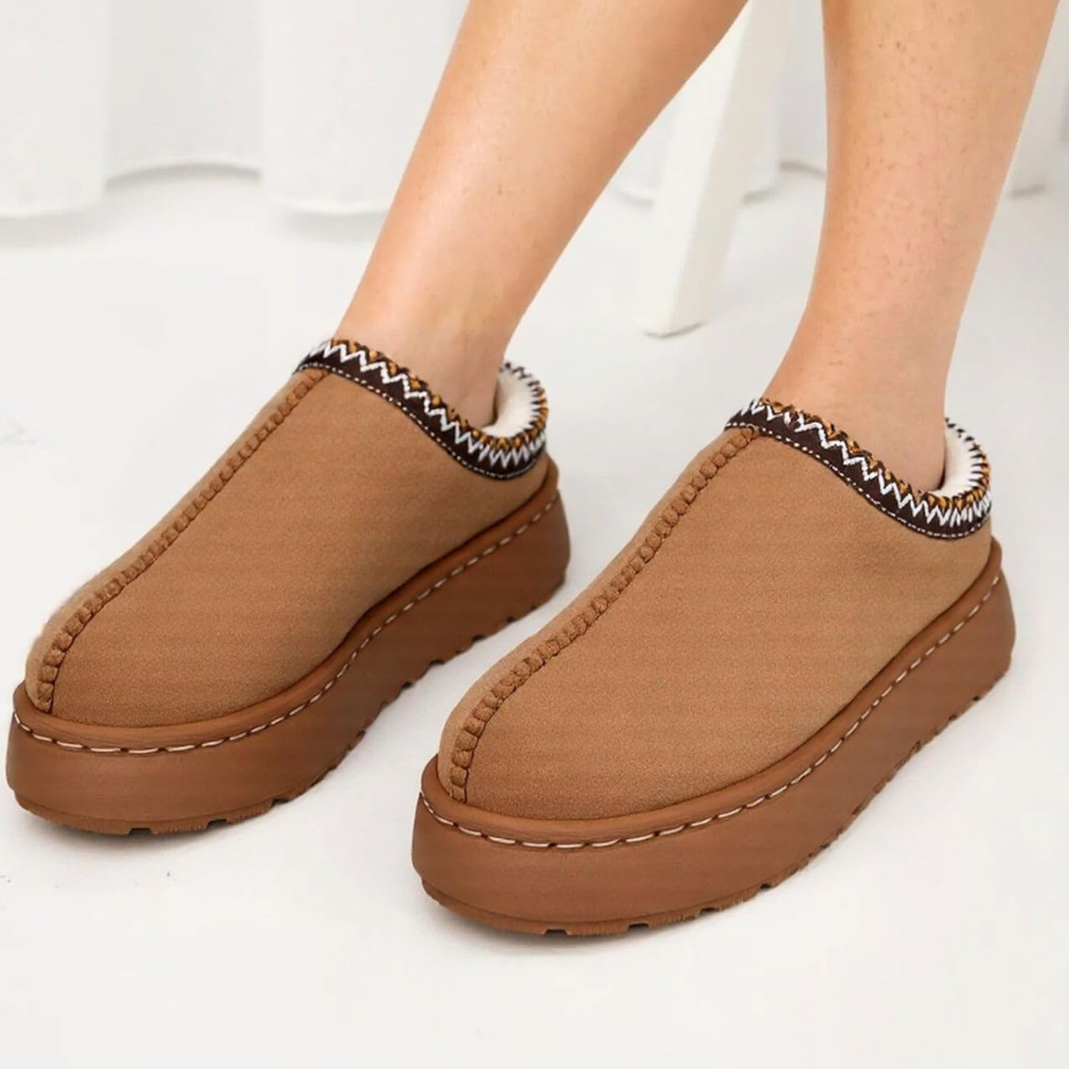 Thick-Soled Fuzzy Slippers for Women & Men - Cozy Platform House Shoes with Anti-Slip Sole, Warm Plush Lined Indoor Outdoor Short Ankle Slippers