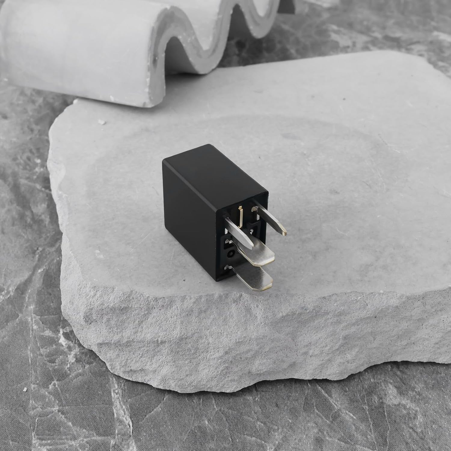 YINETTECH 2Pcs 871E-1A-D-R1 U15 12VDC 35A 4 Pin ISO Normally Open Micro Car Relay for Cars Trucks Industrial Equipment image number 2