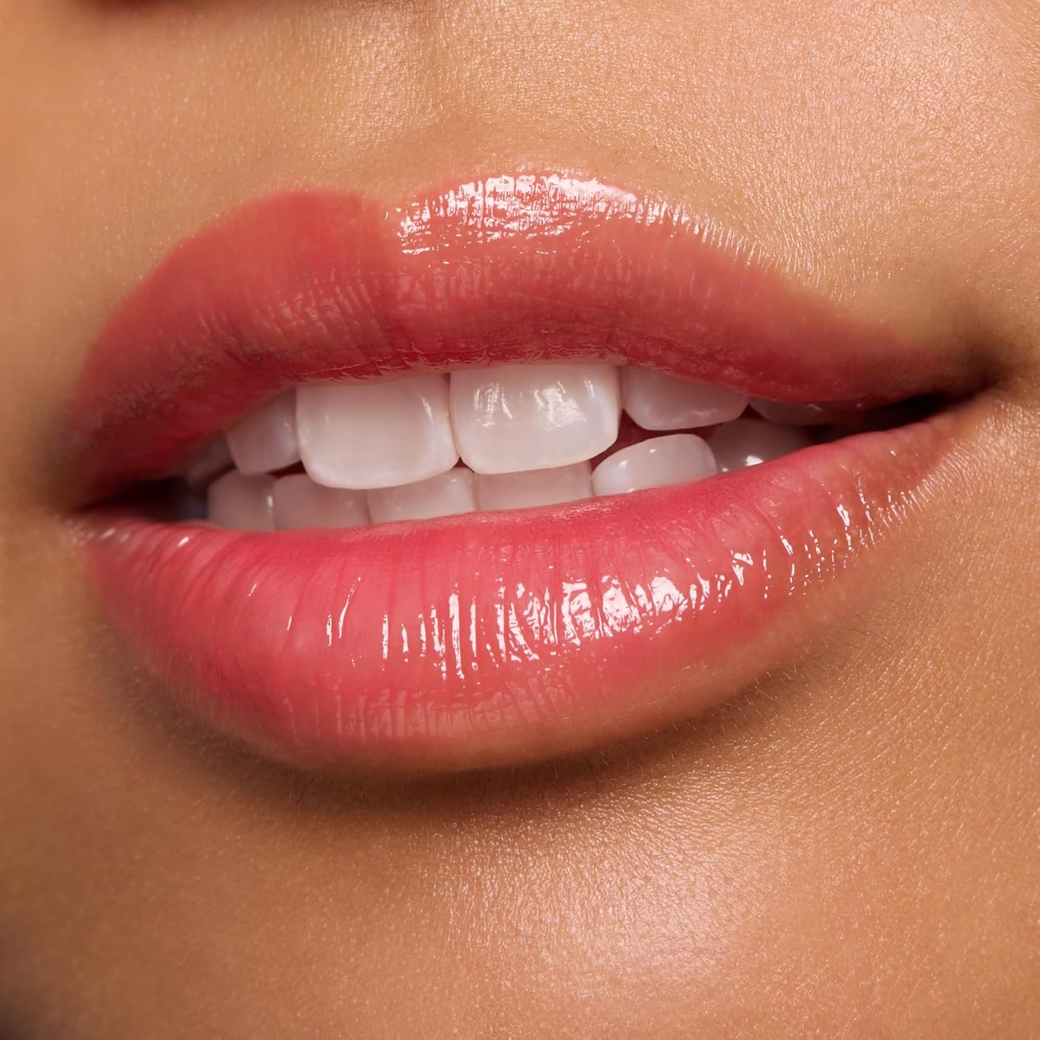 Essence JUICY BOMB Glossy Butter Balm 01 One in a Melon - One In A Melon image number 1