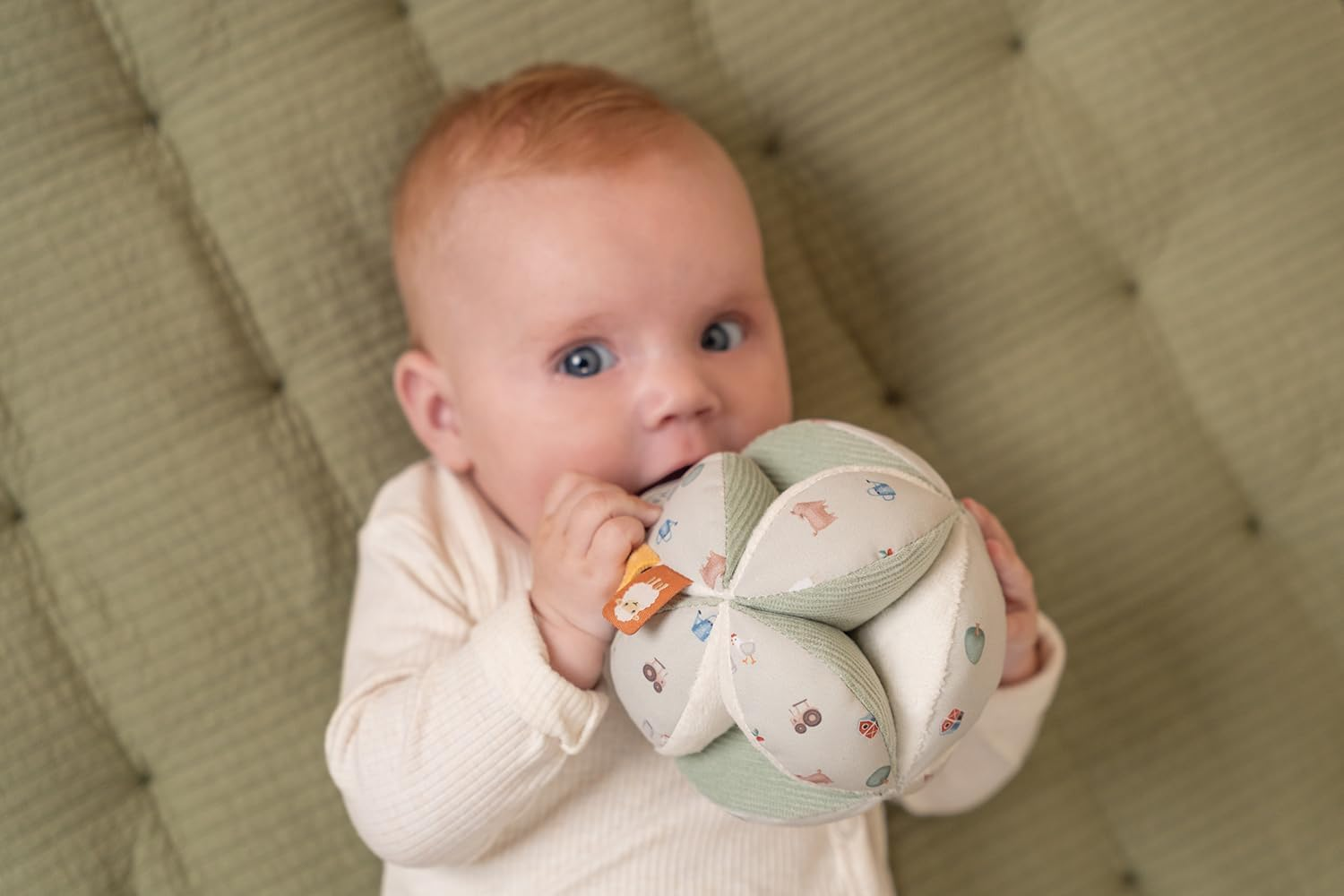 Little Dutch Little Farm Gripping Ball image number 6