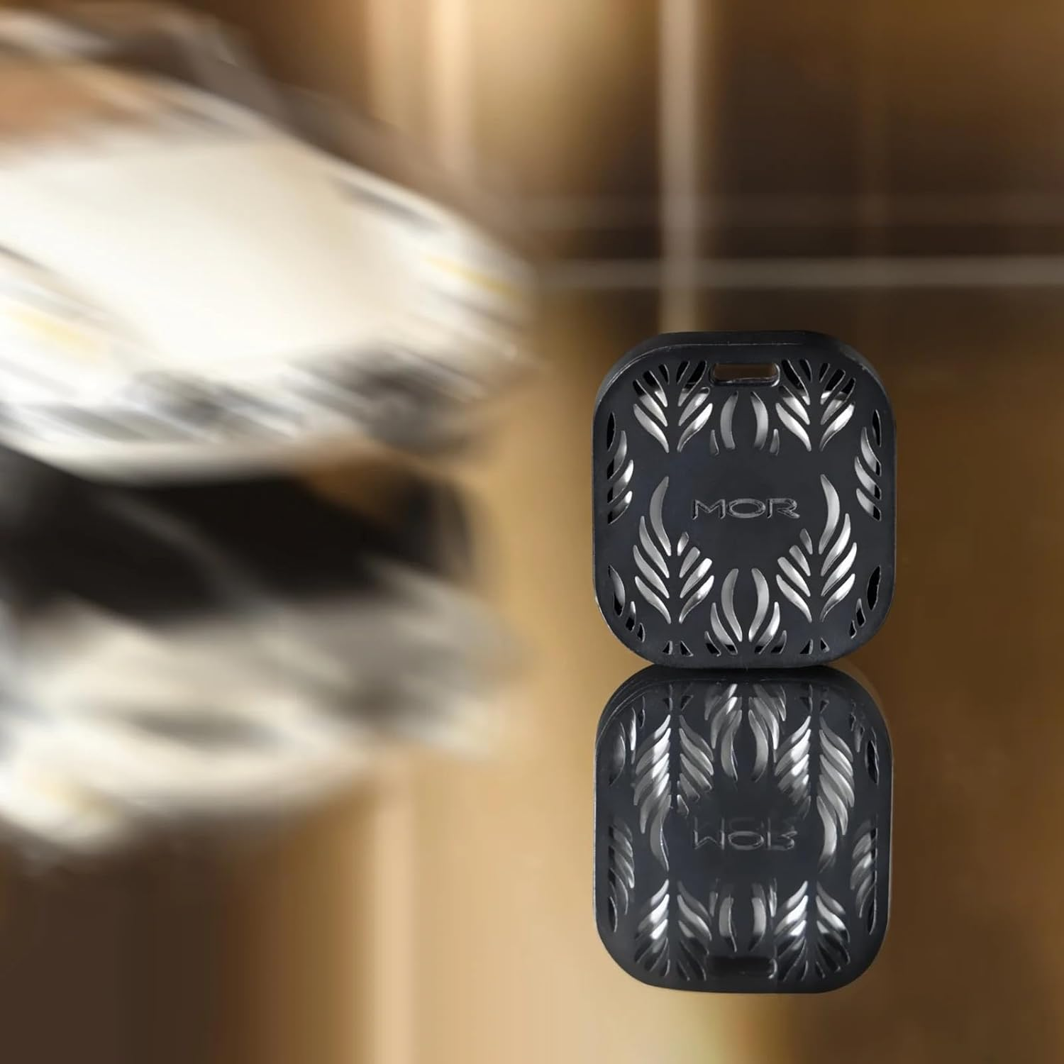 MOR Boutique Emporium Classics Blanc Cr&egrave;me Caramel Car Diffuser image number 6