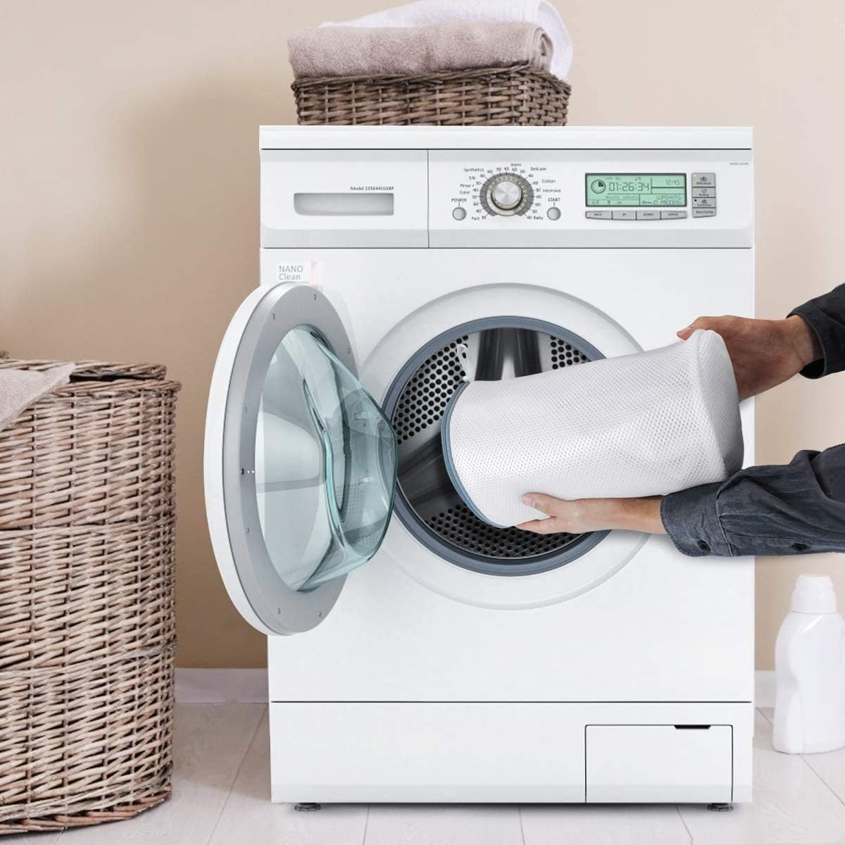 Laundry Bag for Shoes, Polyester Zippered Mesh Shoes Wash Bags, Reusable Shoe Wash Bag for Washing Machine for Sneaker, Socks, Bras, Set of 2(XL+L)