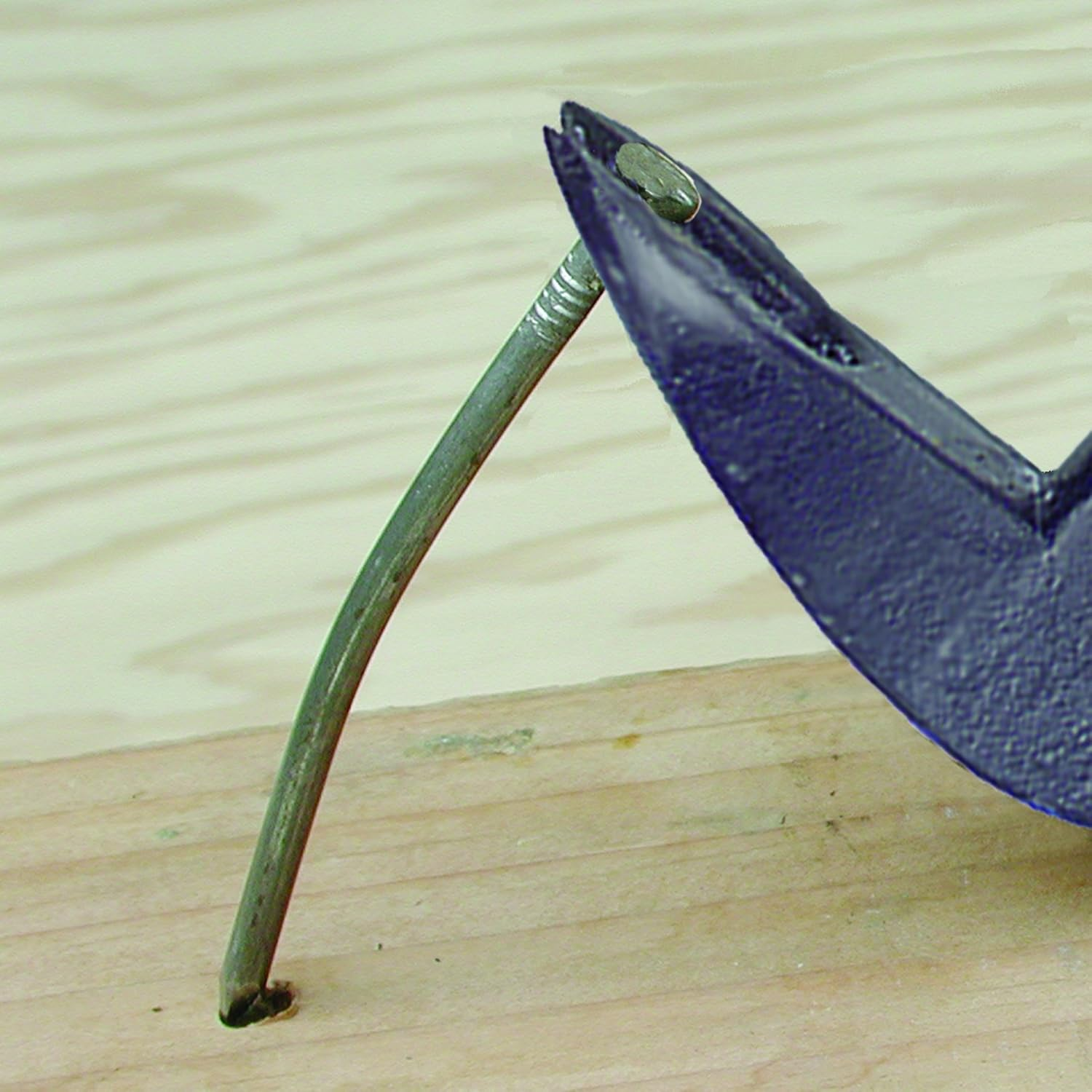 Shark Corp 21-2225 10-Inch Prybar and Nail Puller image number 5