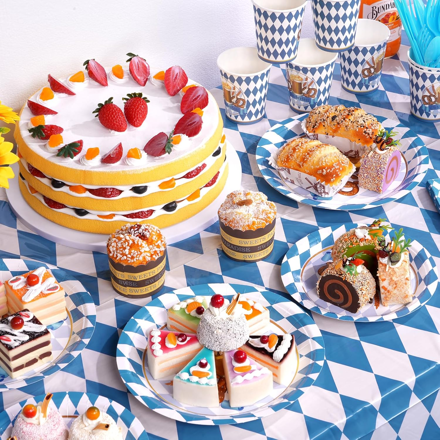 Ragnhild Oktoberfest Party Supplies Decorations, Blue & White Checkered Flag Tablecloth, Banner, Plates, Napkins, Cutlery Set for Oktoberfest Festival image number 6