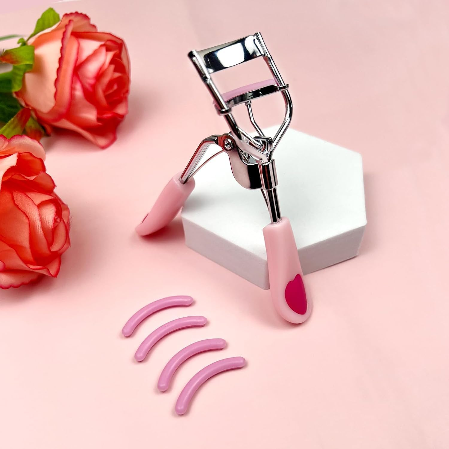 Pink Stainless Steel Eyelash Curler for Lasting Styling, with 4 Silicone Refill Pads, Pain-Free, Suitable for All Eye Shapes