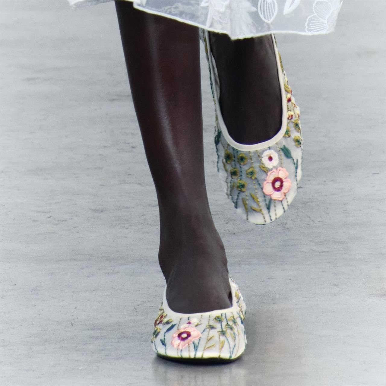 ATBELL Women'S Mesh Ballet Flats Embroidered Floral Mary Jane Flats Casual Comfortable round Toe Ballerina Shoes image number 1