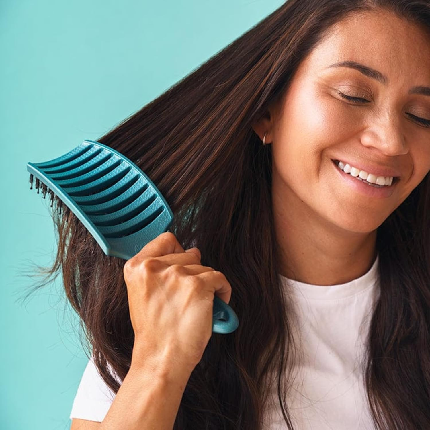 HAPPY HAIR Happy Detangler Paddle Brush with Boar Bristles & Nylon Pins | Designed by Women to Detangle & Smooth Thick, Fine or Curly Hair | Pain-Free Slick Back Brush, Ultra Lightweight (Teal) - Happy Detangler Paddle, Gold image number 5