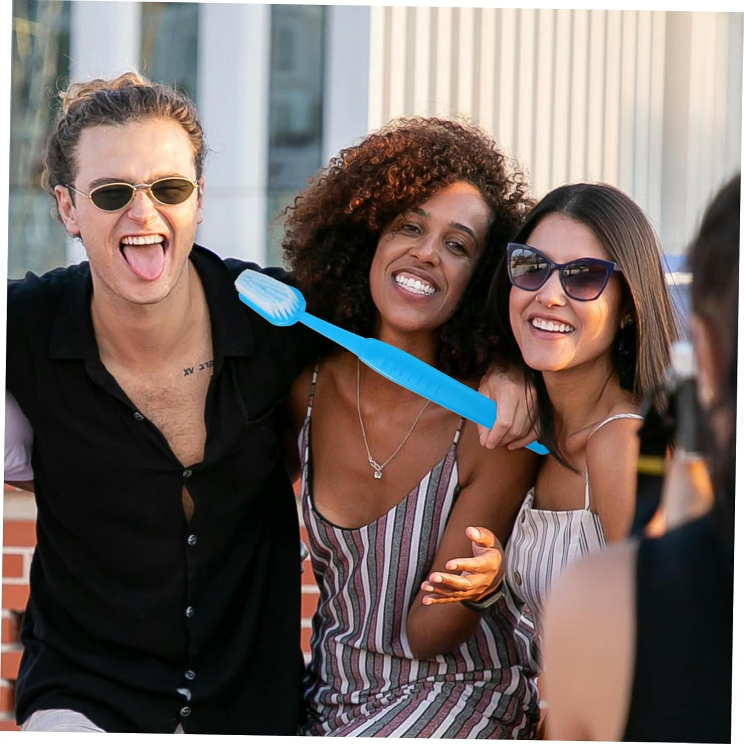 HAMPPLIES Giant Blue Decorative Toothbrush Prop Lightweight Party Photo Accessory Fun Big Toothbrush Wand for Halloween Bath Back Scrubbing Gift image number 1