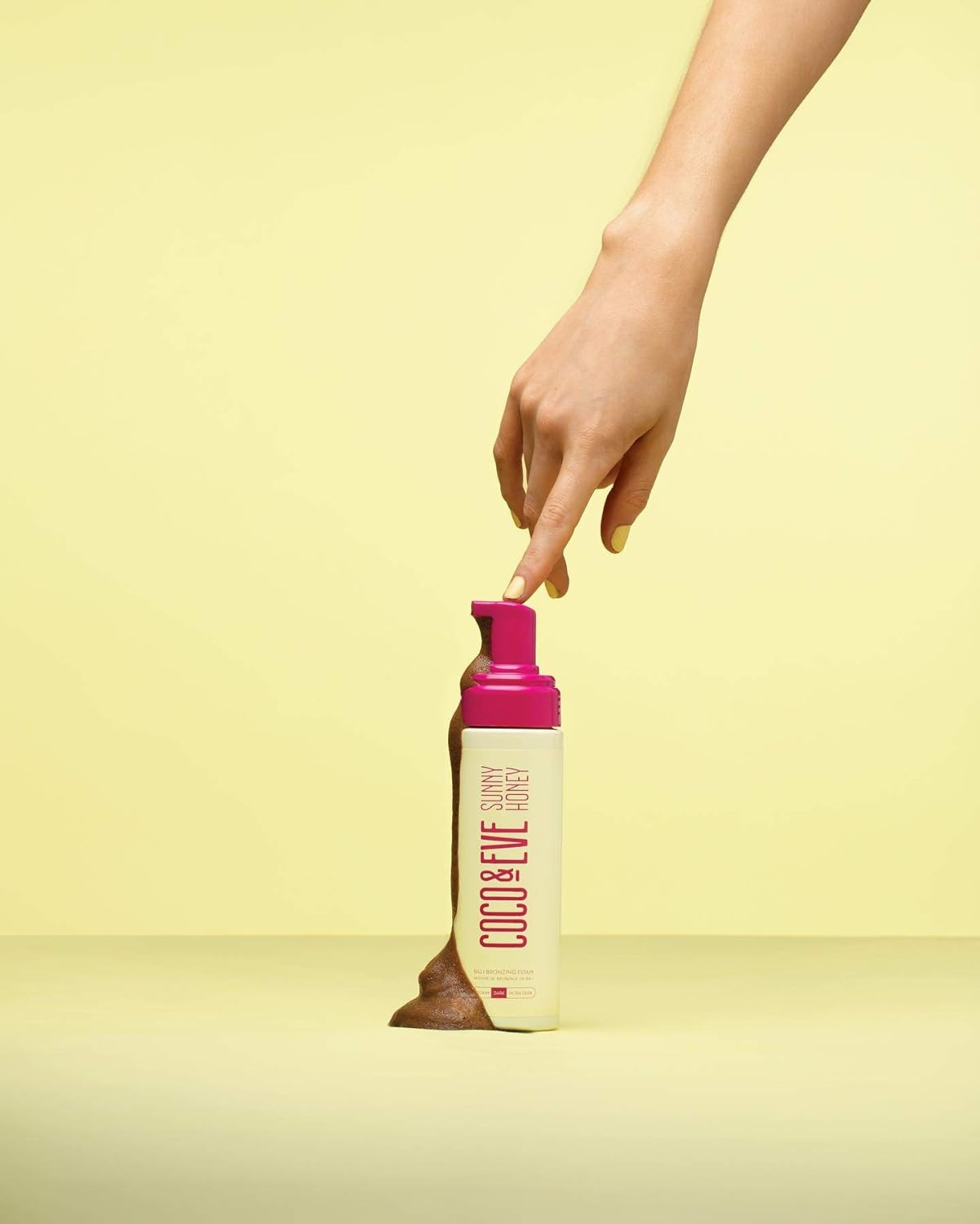 Coco & Eve Self Tanner Mousse Kit - All Natural Sunless Tanning Mousse | Instant Self Tanning Lotion with Bronzer & Self Tanning Mitt Applicator | Sunny Honey Bali Bronzing Kit (Dark)