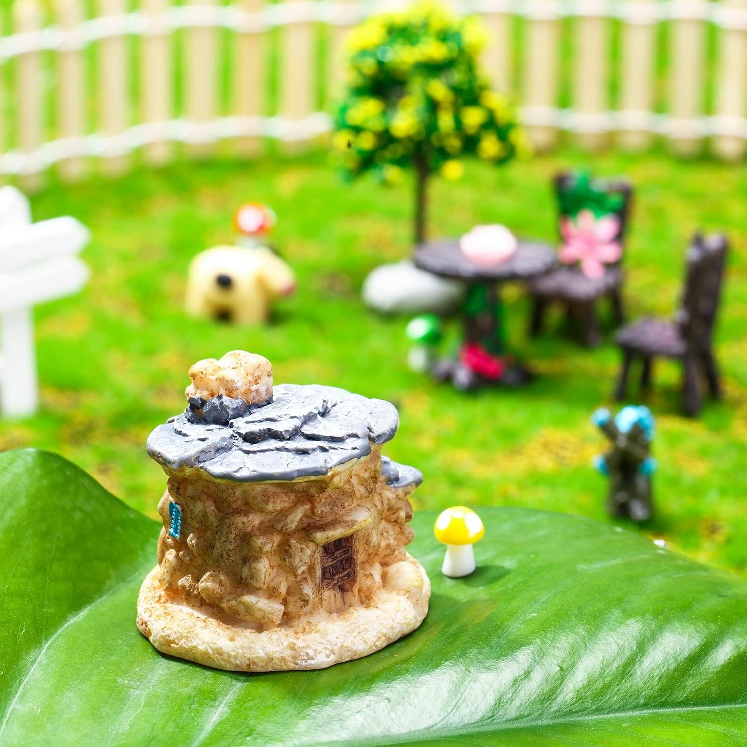 64 Pieces Miniature Garden Accessories Mini Animals Miniature Ornament Kit Animal Figurines Animals Miniature Micro Landscape Accessories Decoration Plant House Decor image number 4