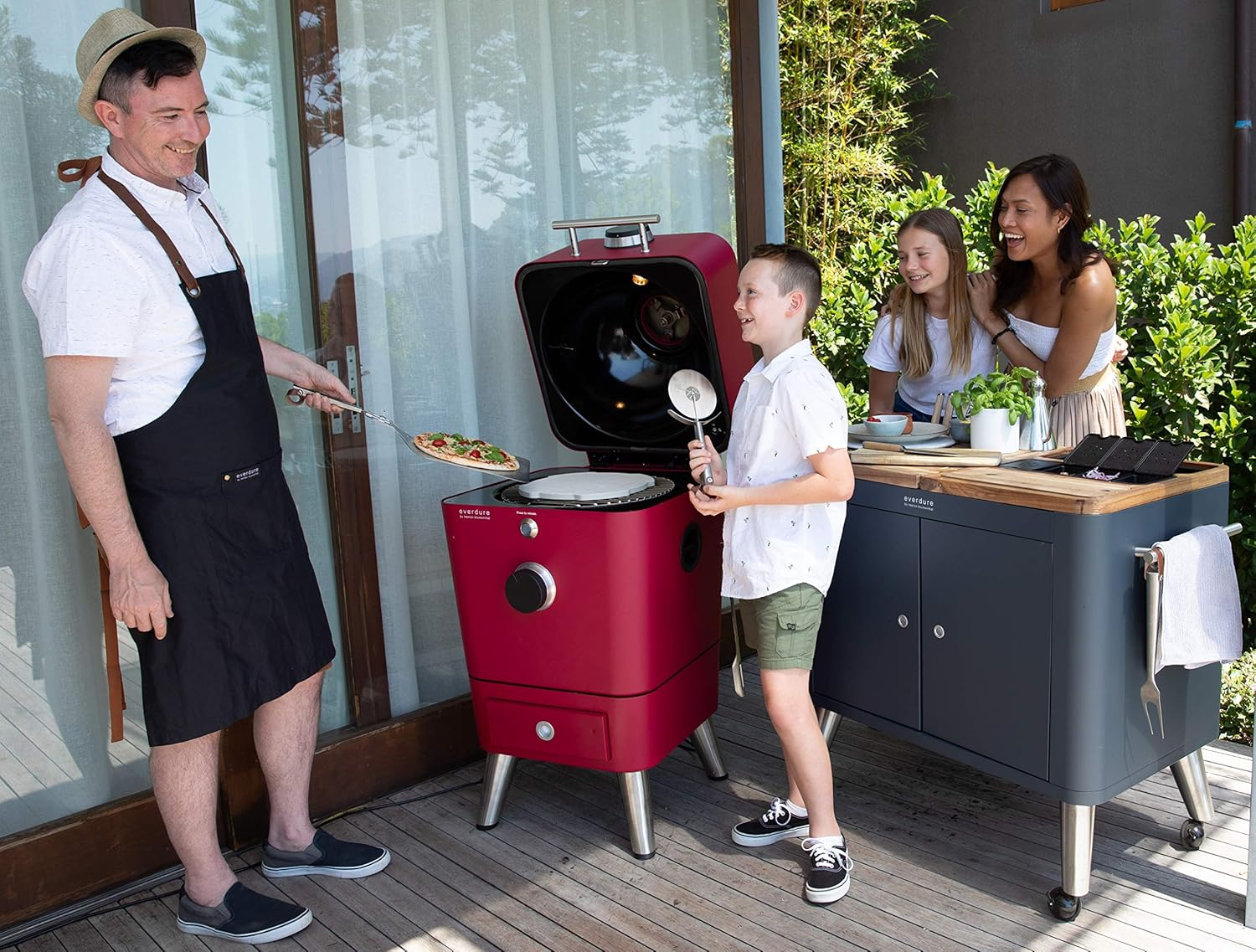 Everdure by Heston Blumenthal Classic Apron image number 4