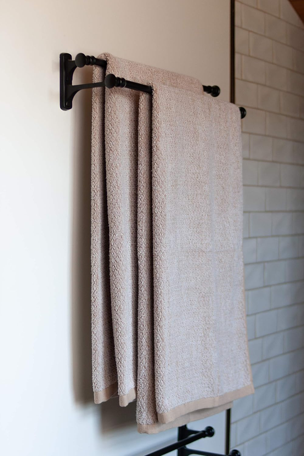 Everplush Diamond Jacquard Quick Dry Bath Towel, (Pack of 1) (30 X 56 In), Khaki (Light Brown) - Aquamarine image number 3