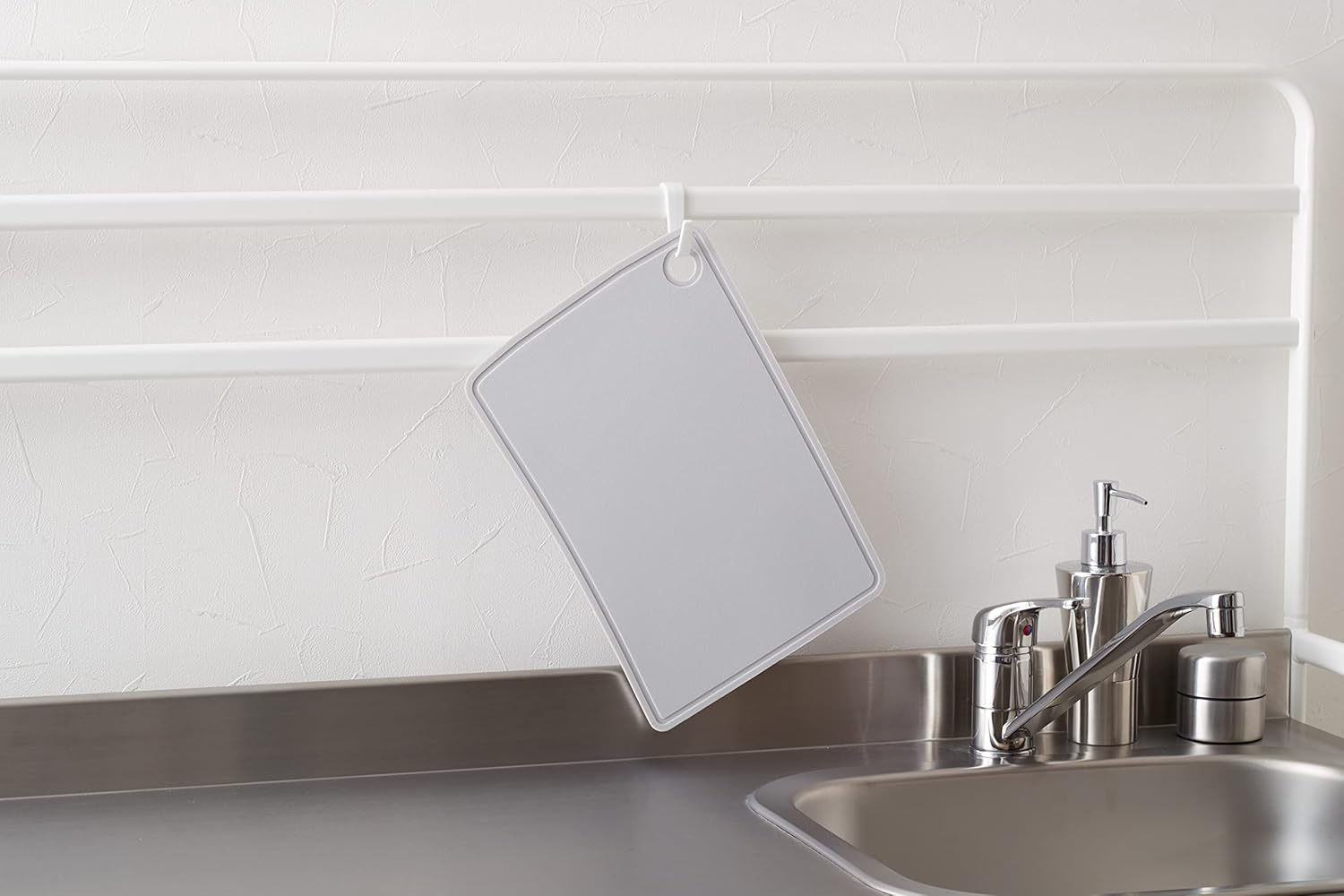 Earl SM-802 Silicone Cutting Board, Lightweight and Small, Floating Storage, S, Light Gray image number 5